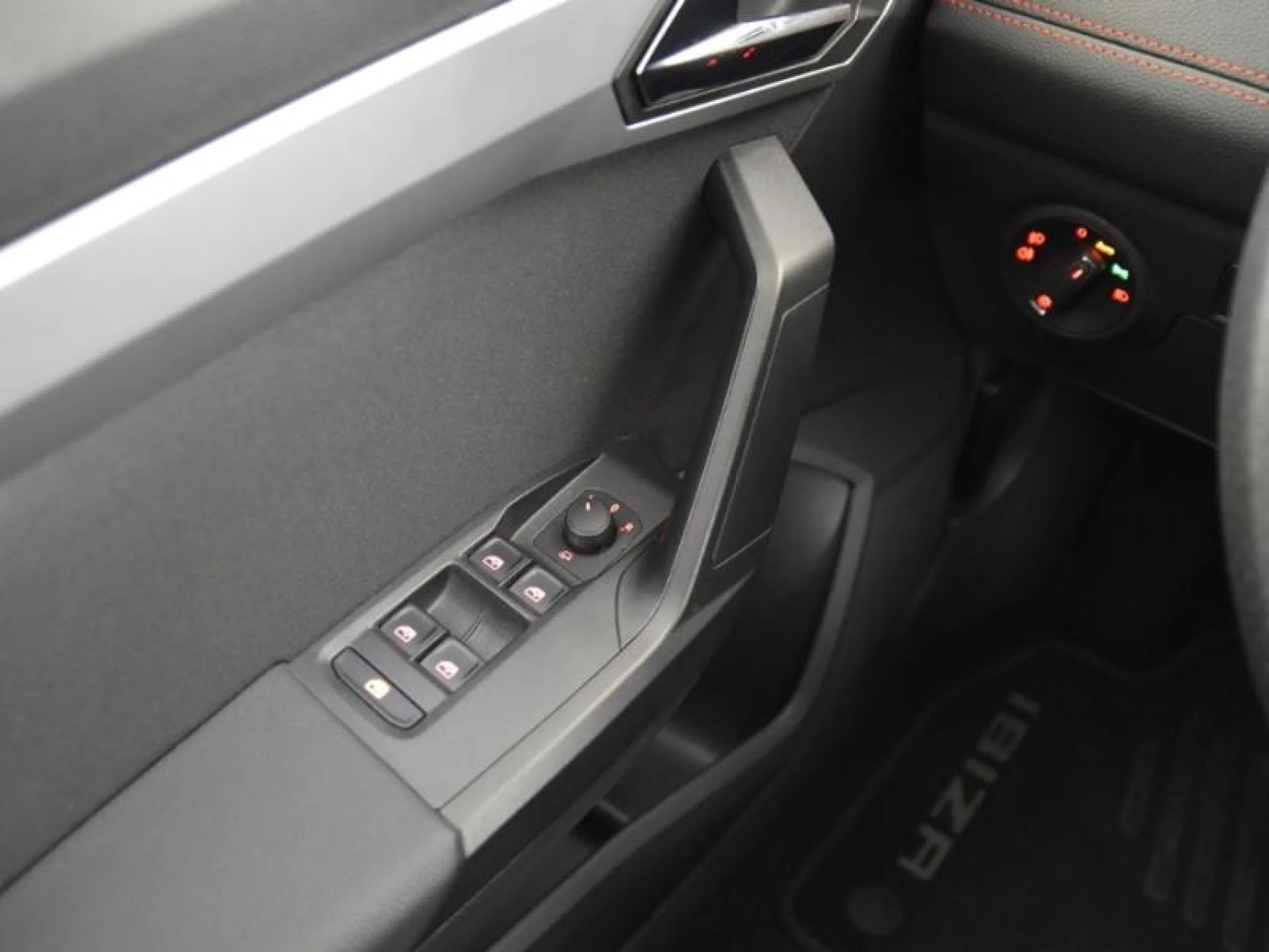 SEAT IBIZA 1.0 TSI 81KW (110CV) FR GO - Foto 16