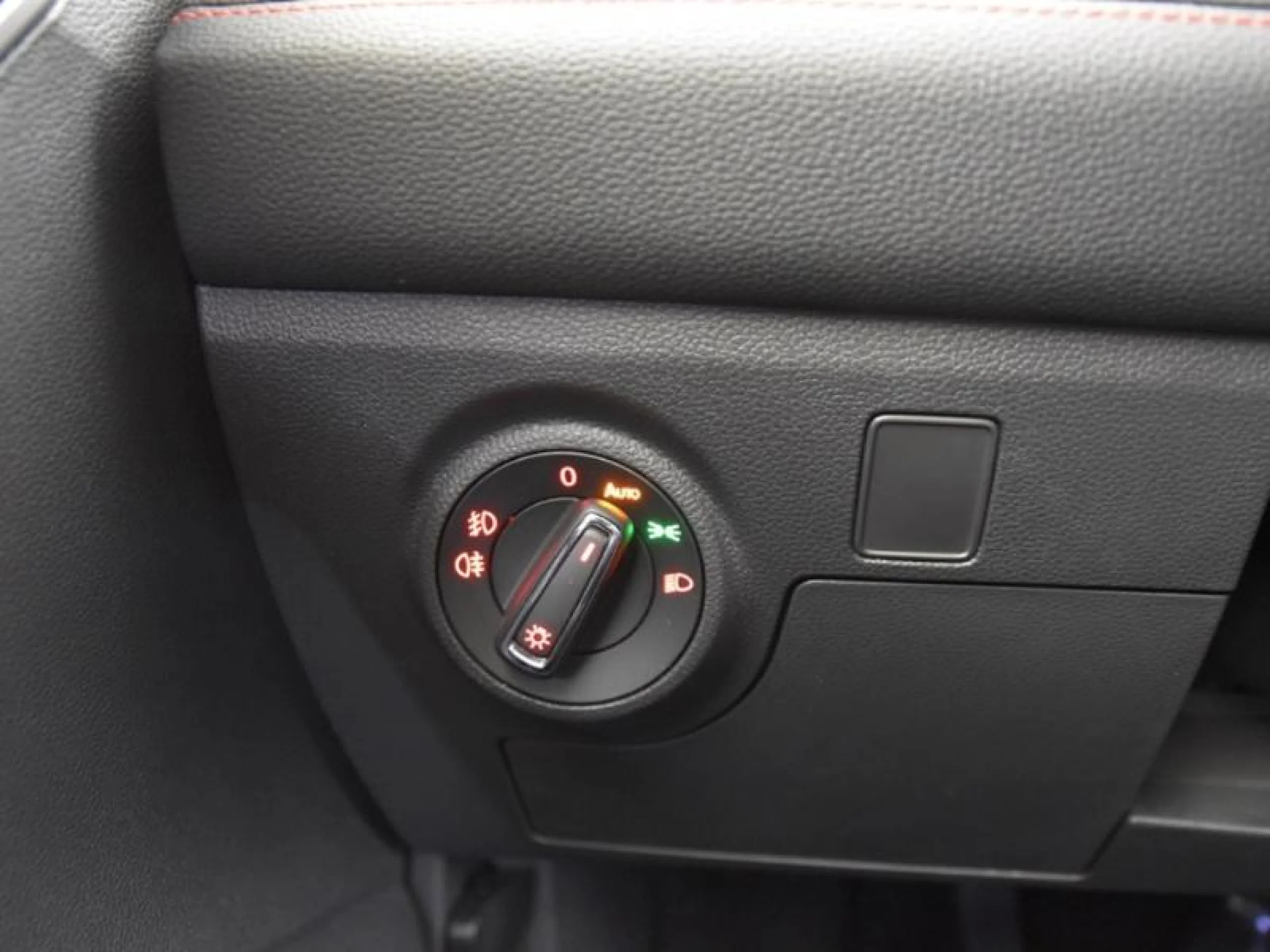 SEAT IBIZA 1.0 TSI 81KW (110CV) FR GO - Foto 17