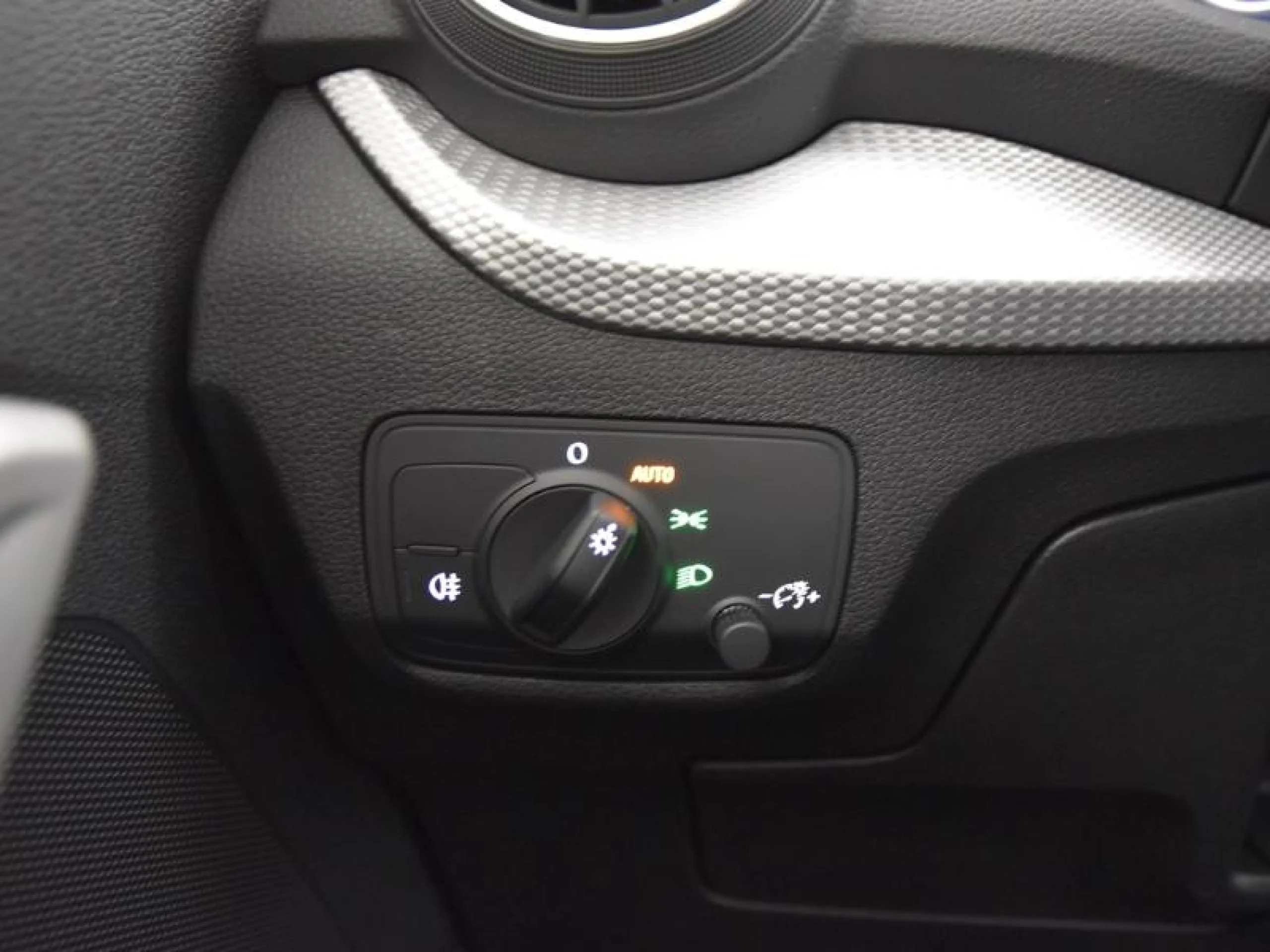 AUDI Q2 ADVANCED 30 TDI 85KW (116CV) S TRONIC - Foto 19