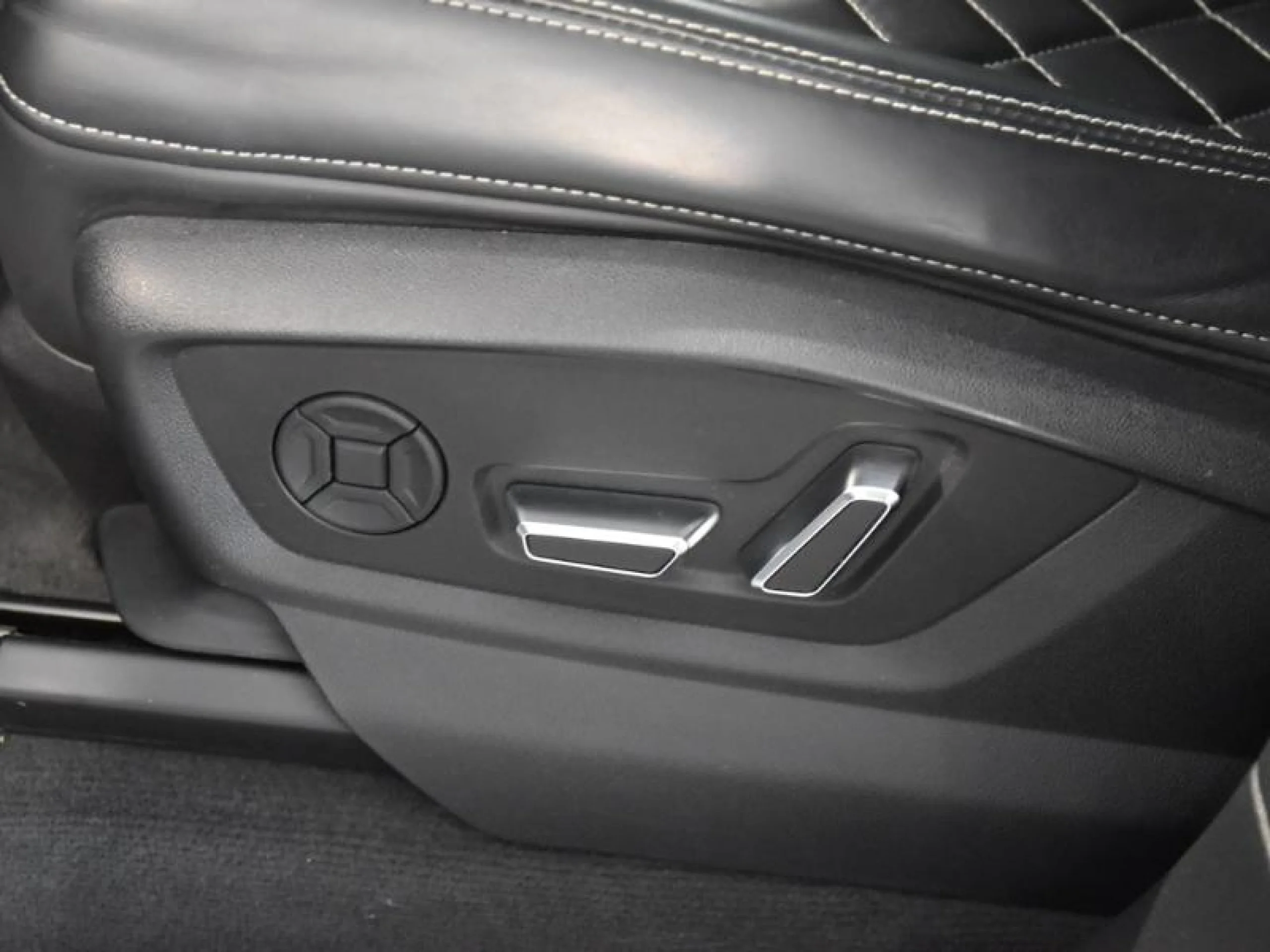 AUDI Q8 50 TDI 210KW BLACK LINE PLUS QUATTRO TIP - Foto 17