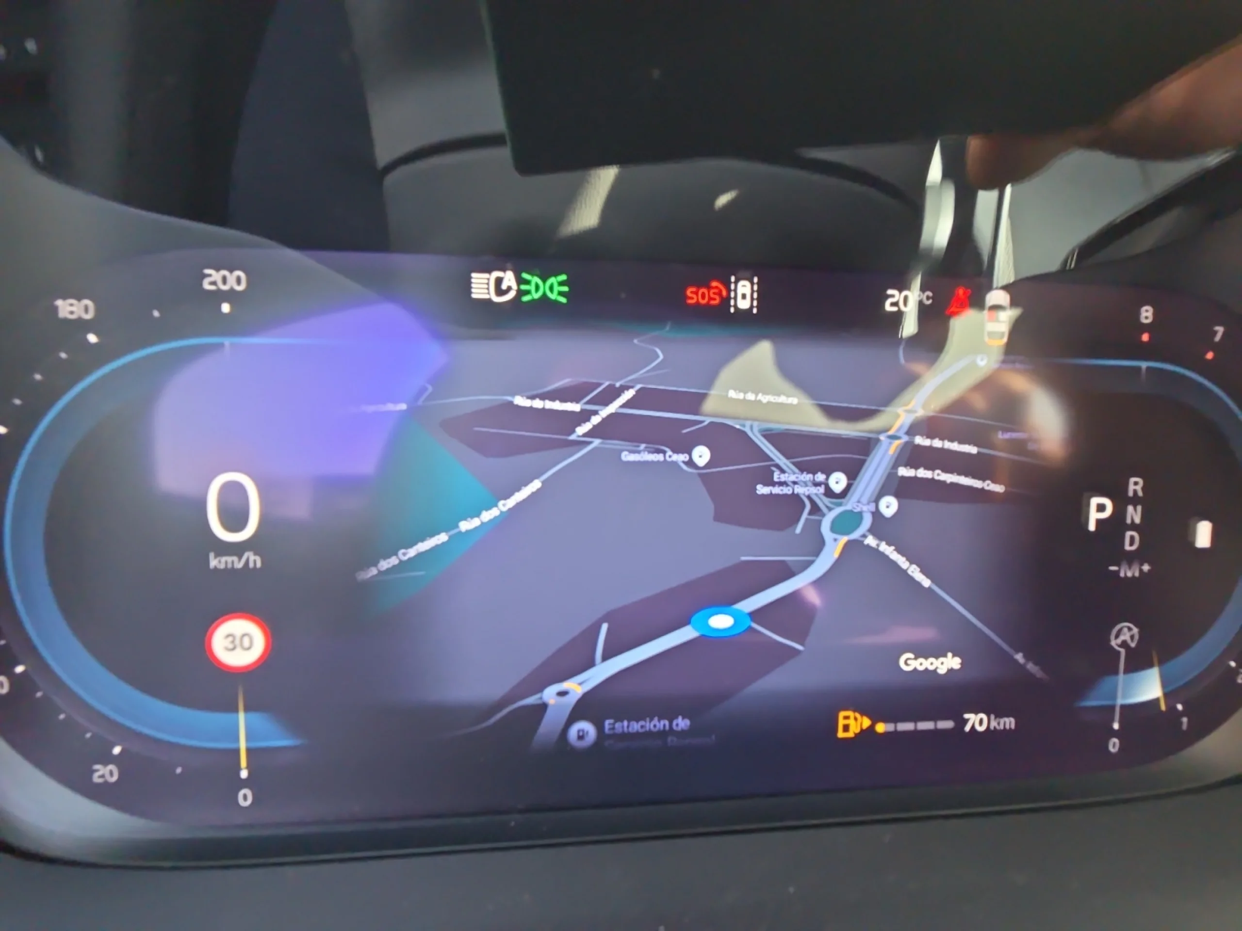 VOLVO XC40 2.0 B3 G CORE AUTO - Foto 17