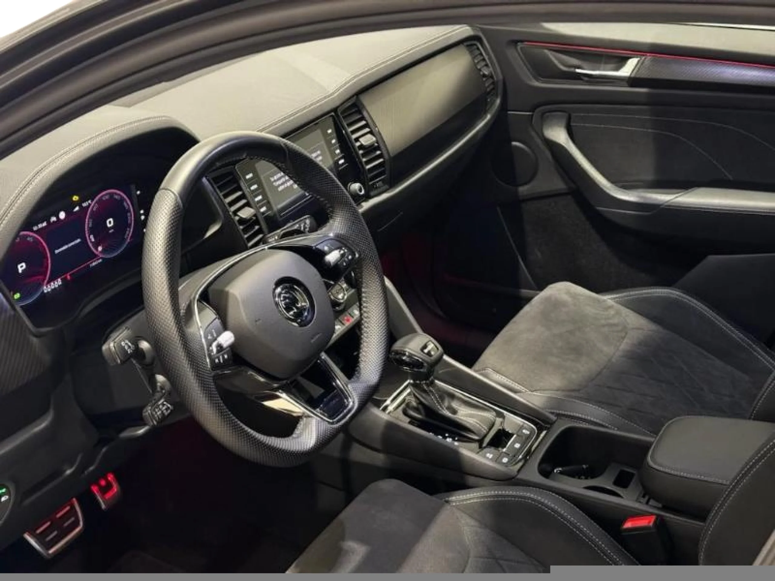 SKODA KODIAQ 2.0 TDI 110KW (150CV) DSG 4X2 SPORTLINE - Foto 9