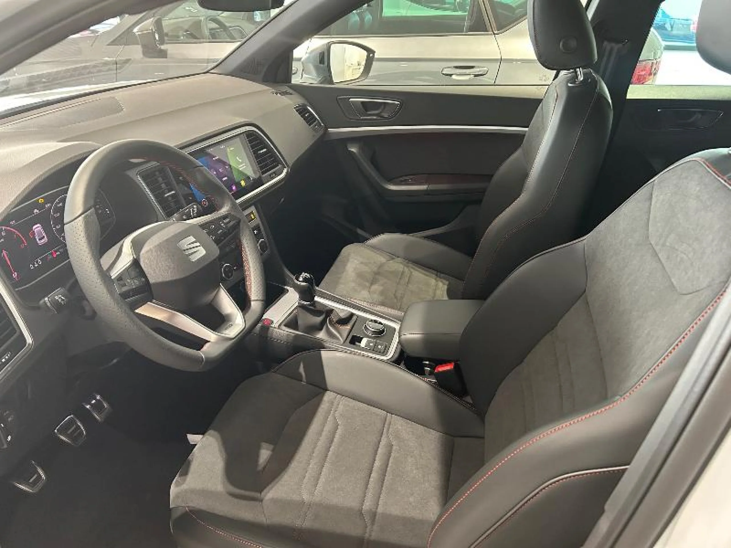SEAT ATECA 1.5 TSI 110KW (150CV) FR SPECIAL EDITION - Foto 4
