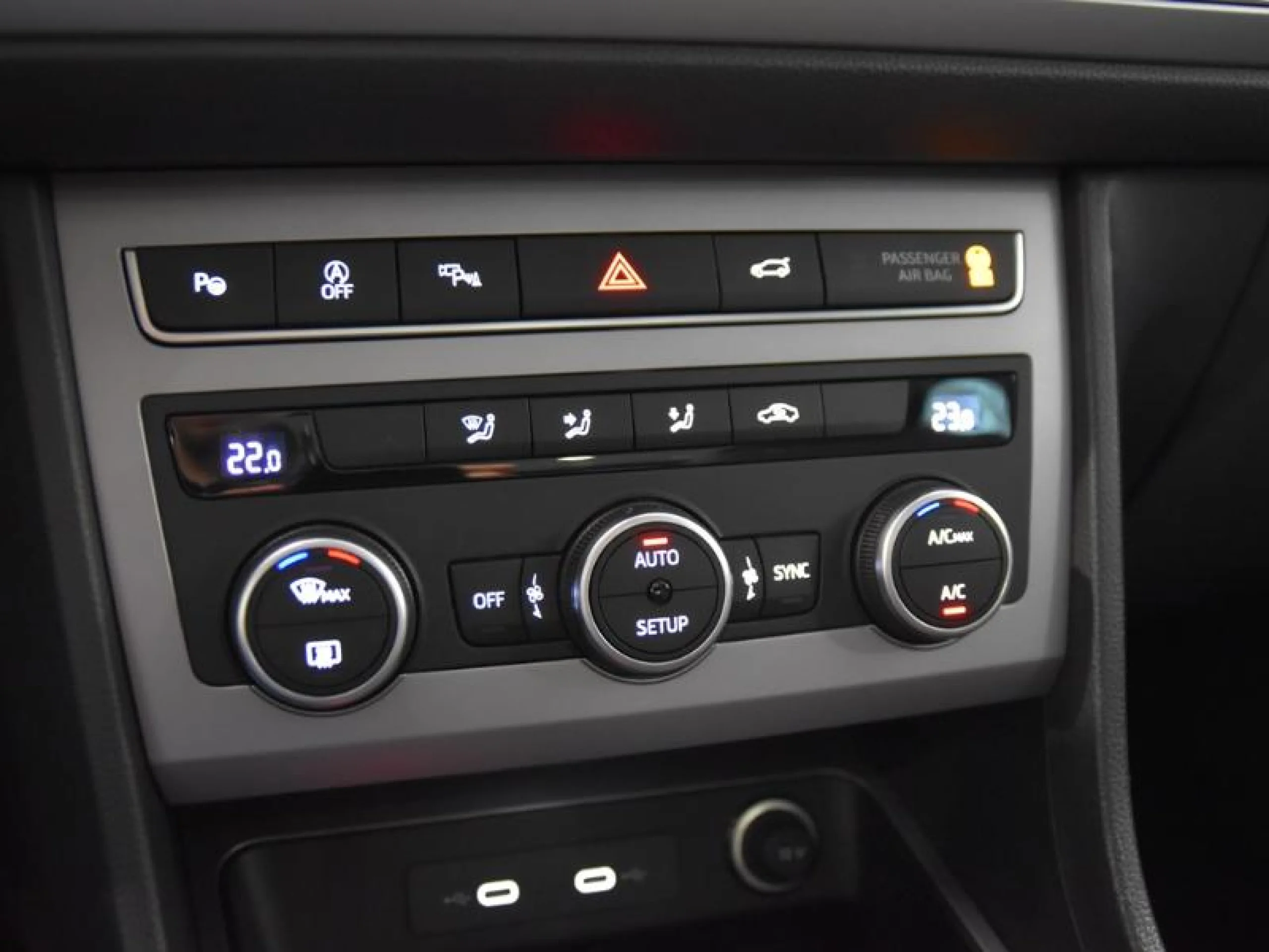 SEAT ATECA 1.5 TSI 110KW (150CV) FR 75 ANIVERSARIO - Foto 12