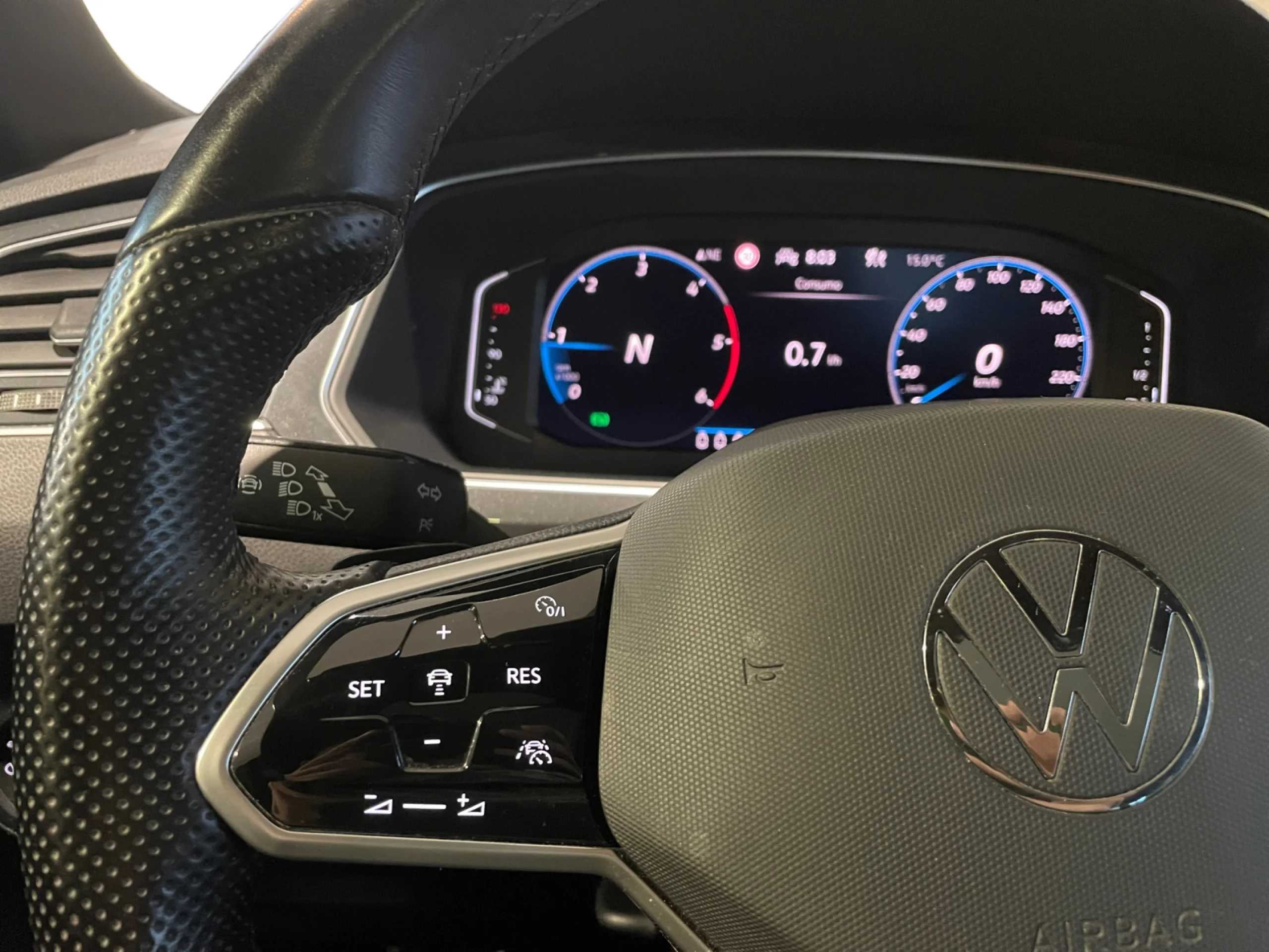 VOLKSWAGEN TIGUAN R LINE 2.0 TDI 110KW (150CV) DSG 4MOTION - Foto 9