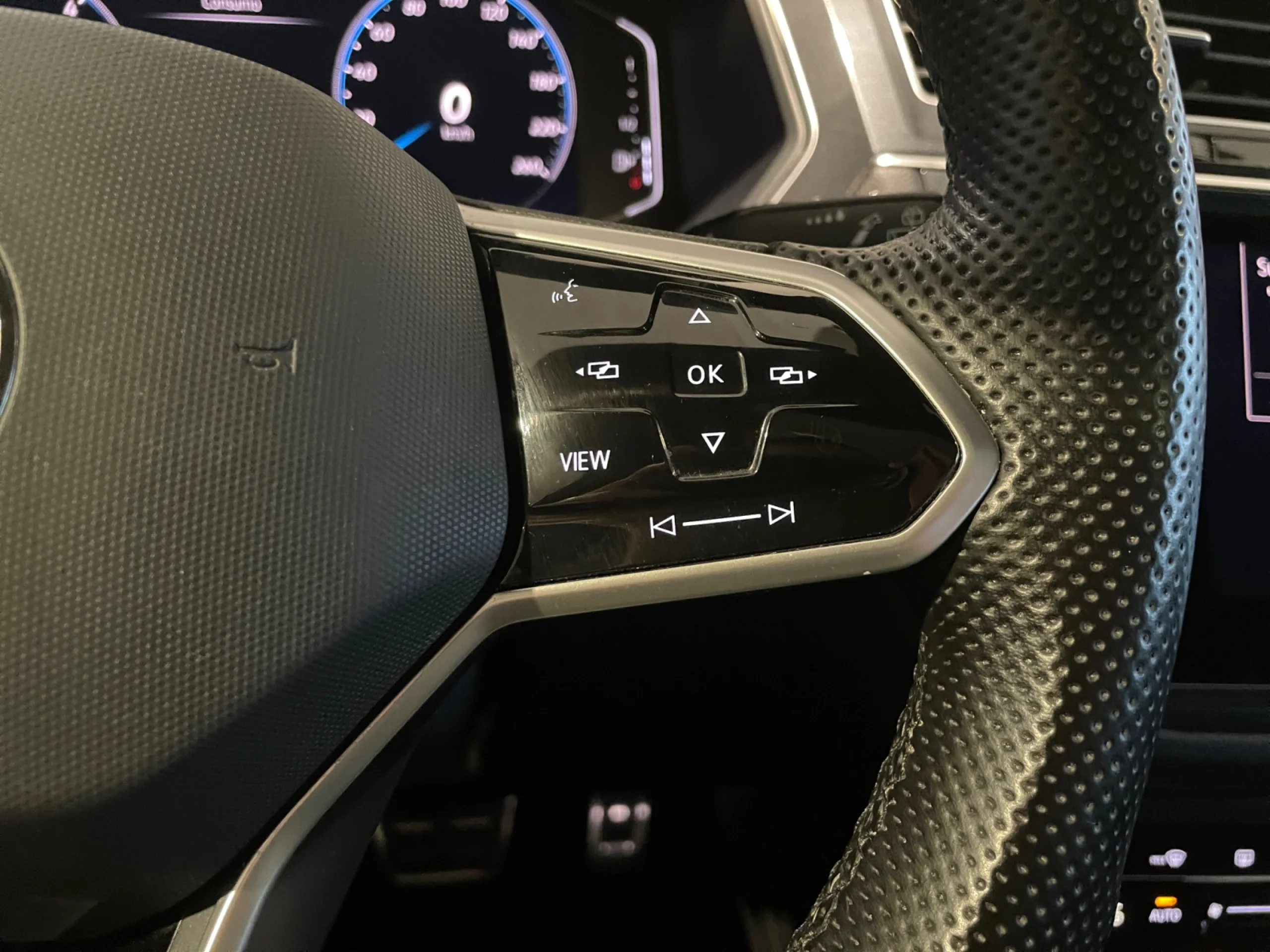 VOLKSWAGEN TIGUAN R LINE 2.0 TDI 110KW (150CV) DSG 4MOTION - Foto 10