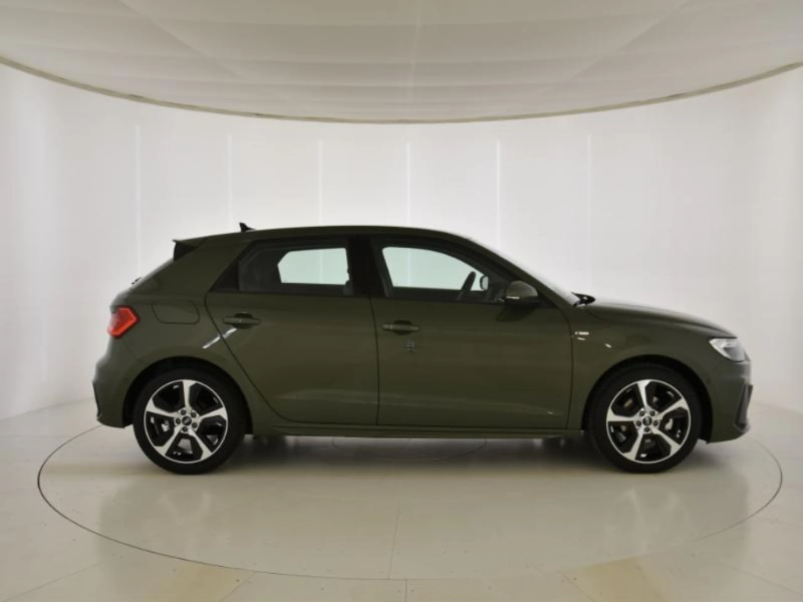 AUDI A1 SPORTBACK ADRENALIN 30 TFSI 81KW S TRON - Foto 3