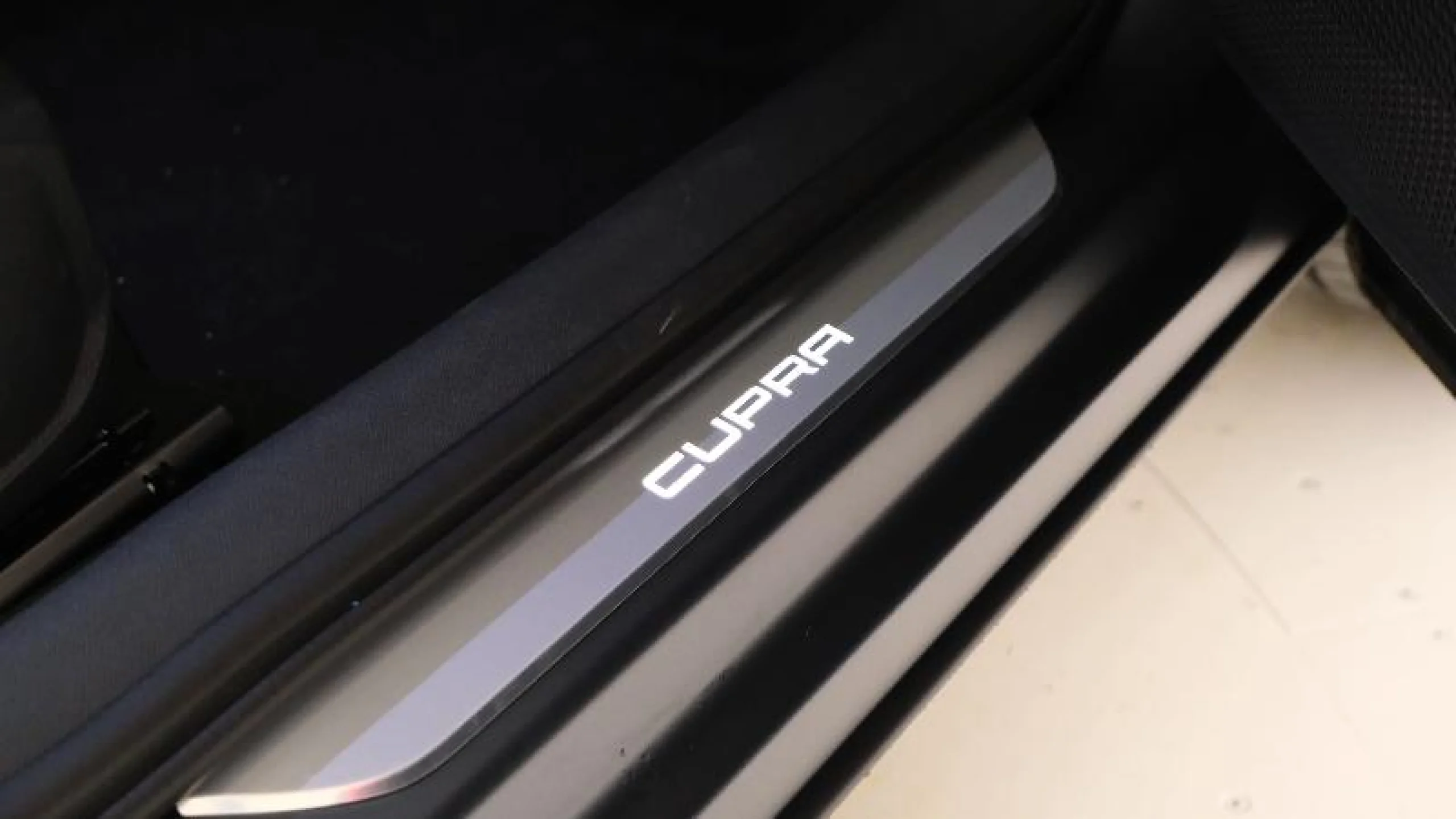 CUPRA FORMENTOR 1.4 E HYBRID 180KW (245 CV) VZ DSG - Foto 26