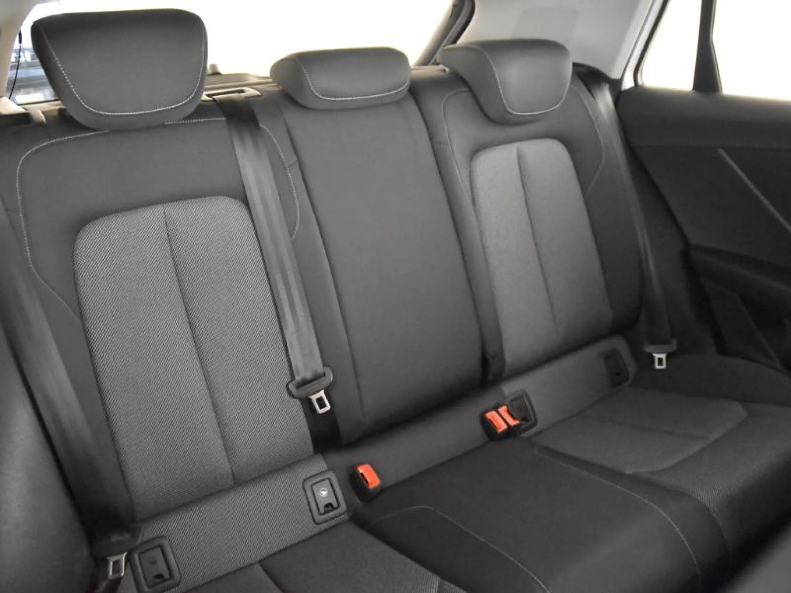 AUDI Q2 S LINE 30 TFSI 85KW (116CV) - Foto 5