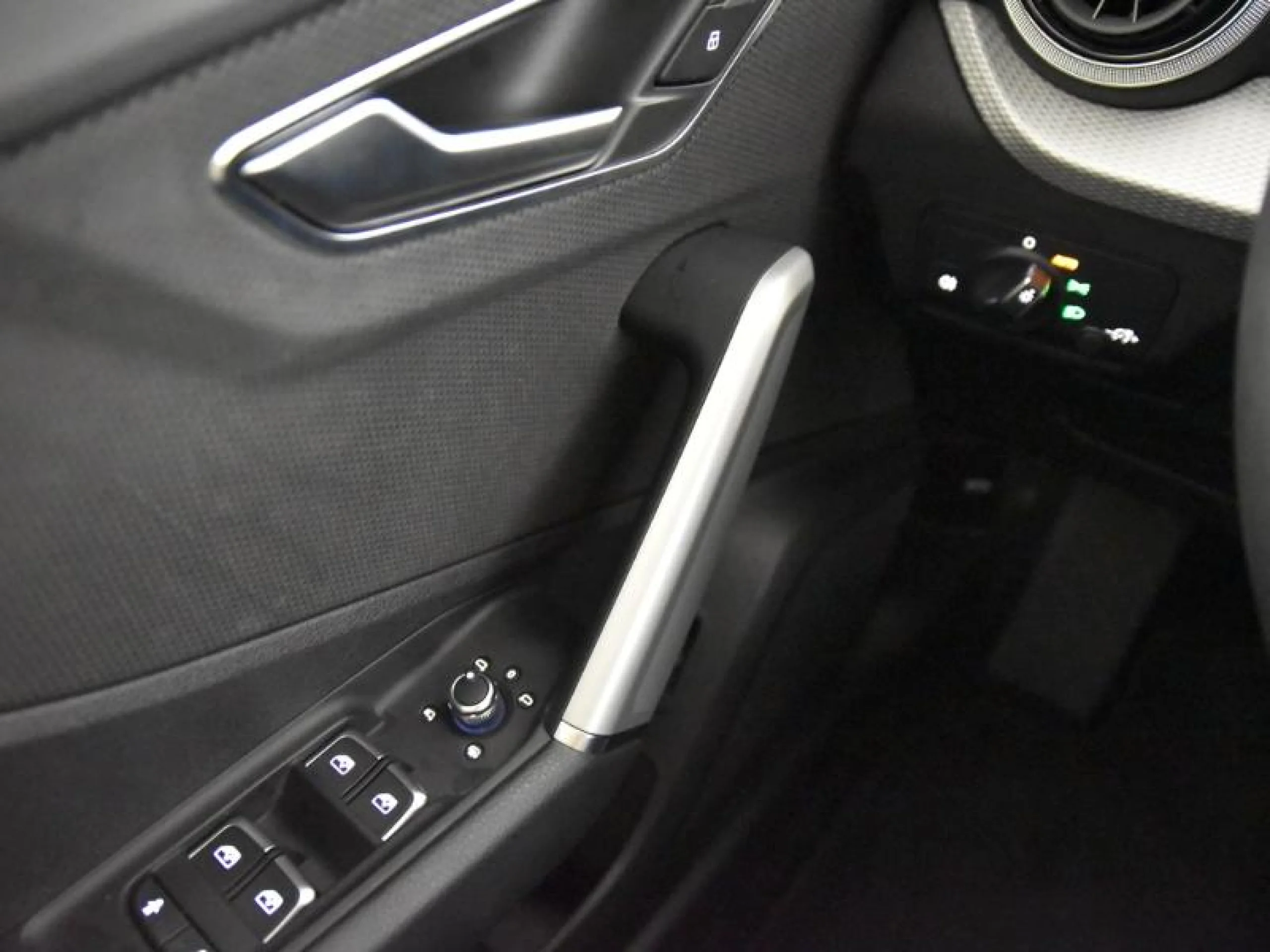 AUDI Q2 S LINE 30 TFSI 85KW (116CV) - Foto 16