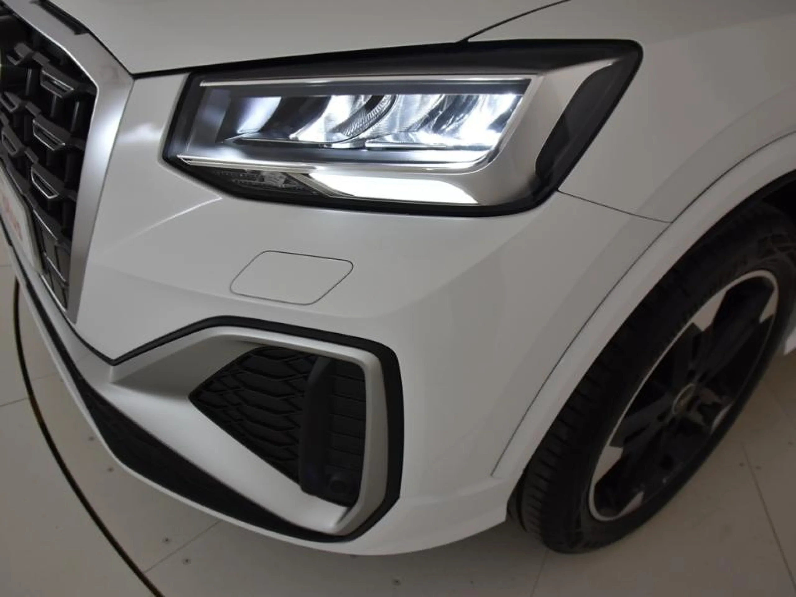 AUDI Q2 S LINE 30 TFSI 85KW (116CV) - Foto 17