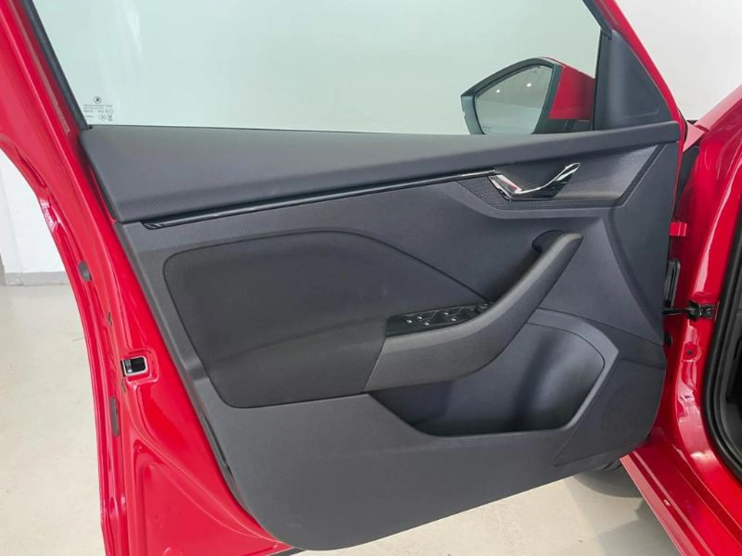 SKODA KAMIQ 1.5 TSI 110KW (150CV) SPORT - Foto 12