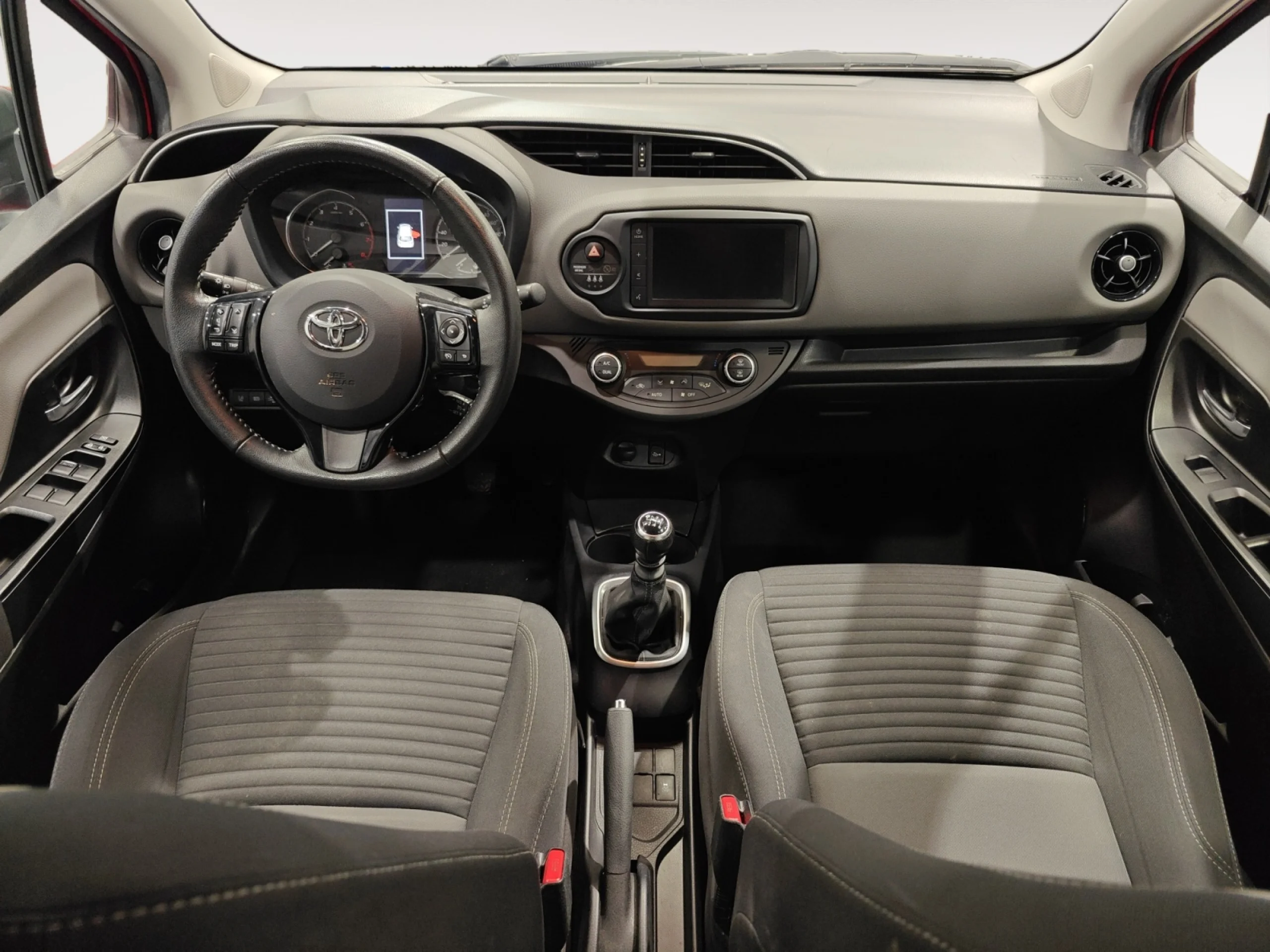 TOYOTA Yaris 1.5 110 ACTIVE - Foto 4