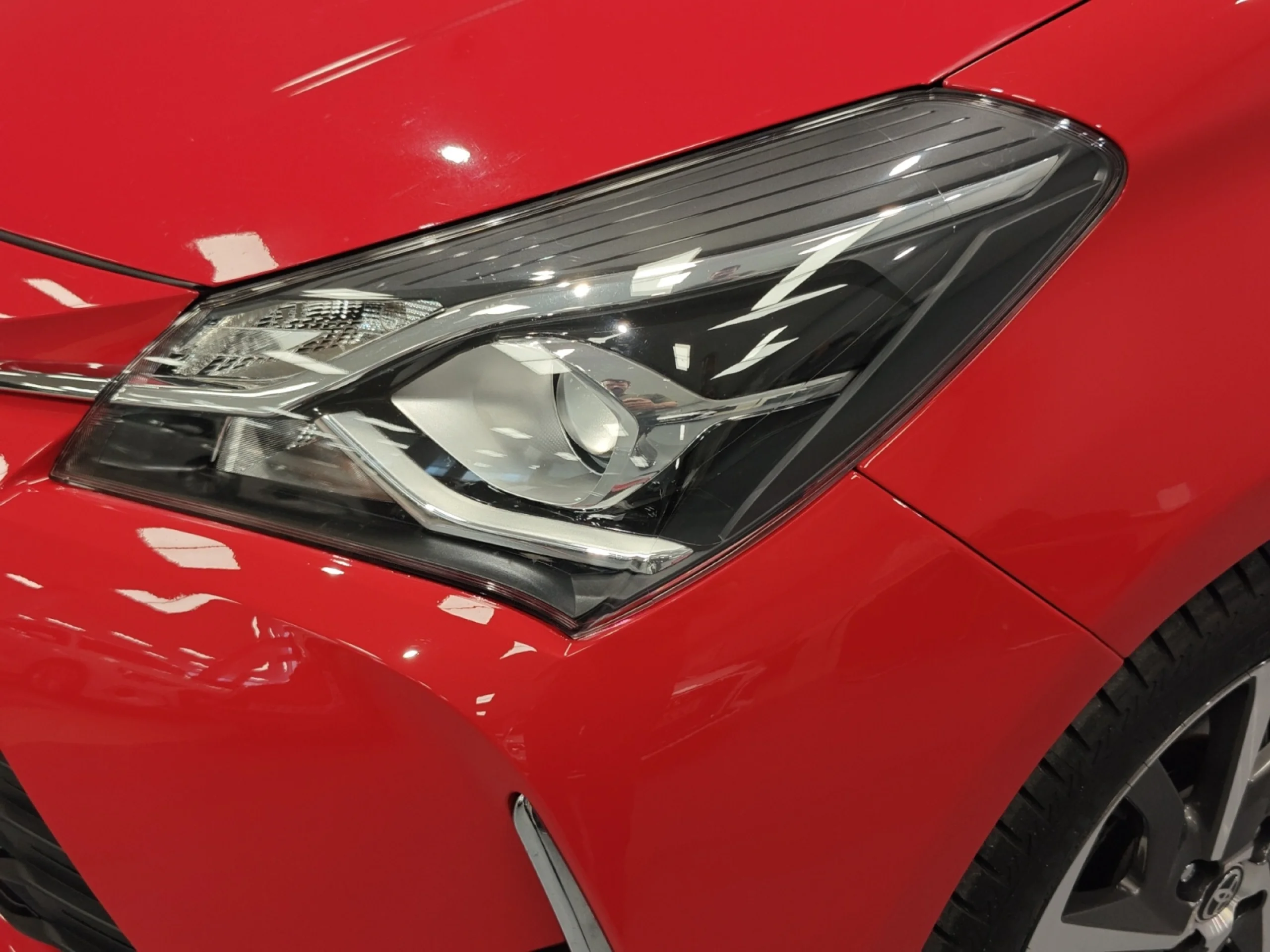 TOYOTA Yaris 1.5 110 ACTIVE - Foto 22