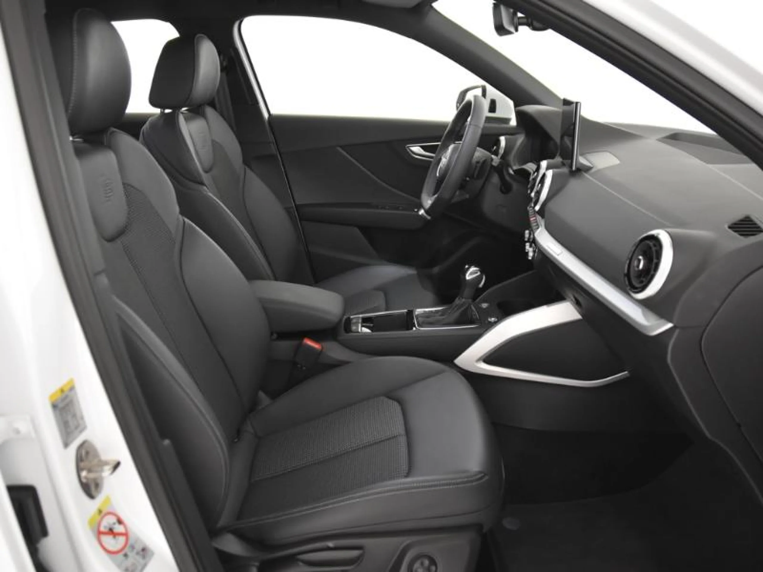 AUDI Q2 ADRENALIN 35 TFSI 110KW (150CV) S TRONIC - Foto 5