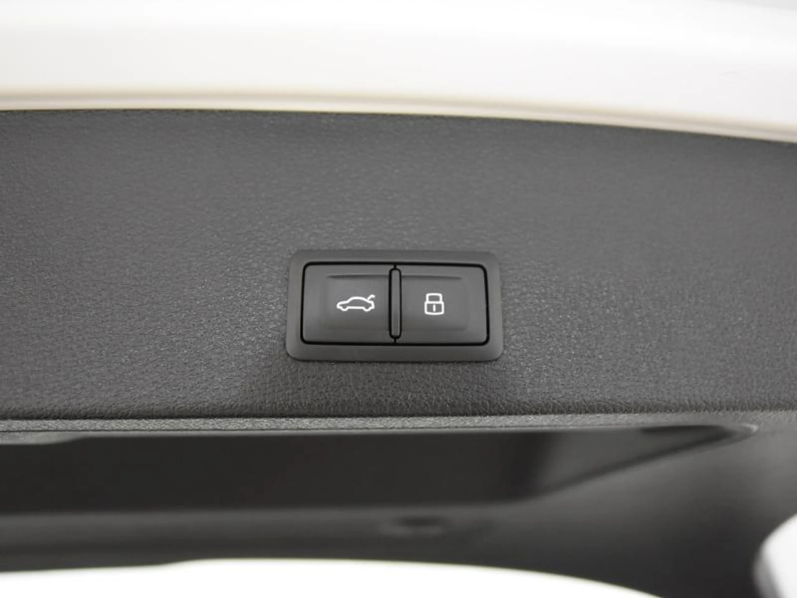 AUDI Q2 ADRENALIN 35 TFSI 110KW (150CV) S TRONIC - Foto 9