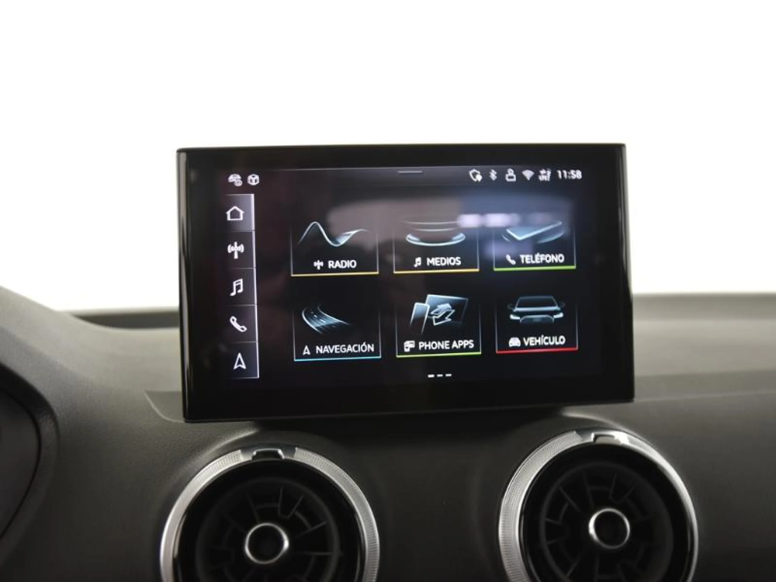 AUDI Q2 ADRENALIN 35 TFSI 110KW (150CV) S TRONIC - Foto 13