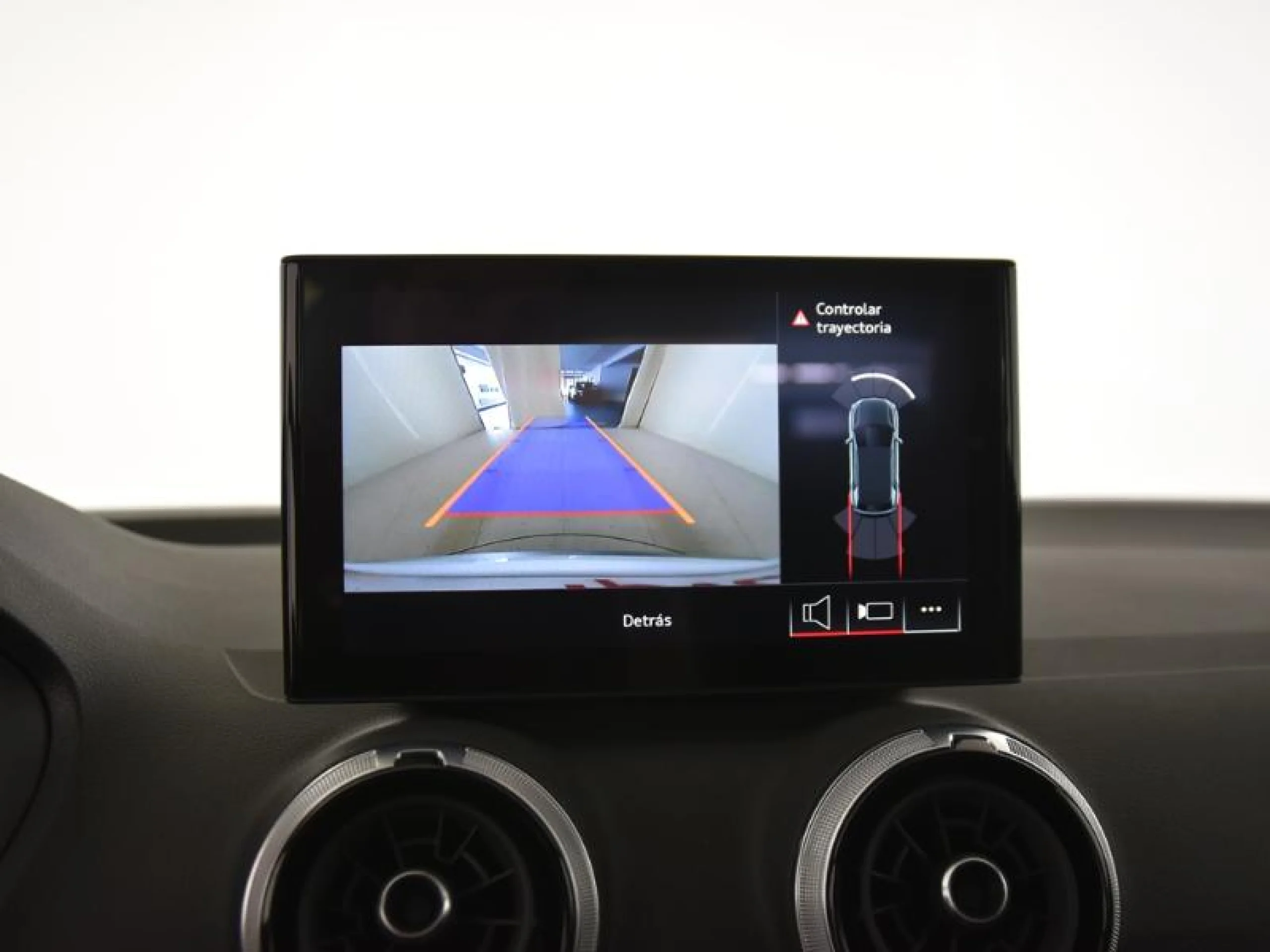 AUDI Q2 ADRENALIN 35 TFSI 110KW (150CV) S TRONIC - Foto 14