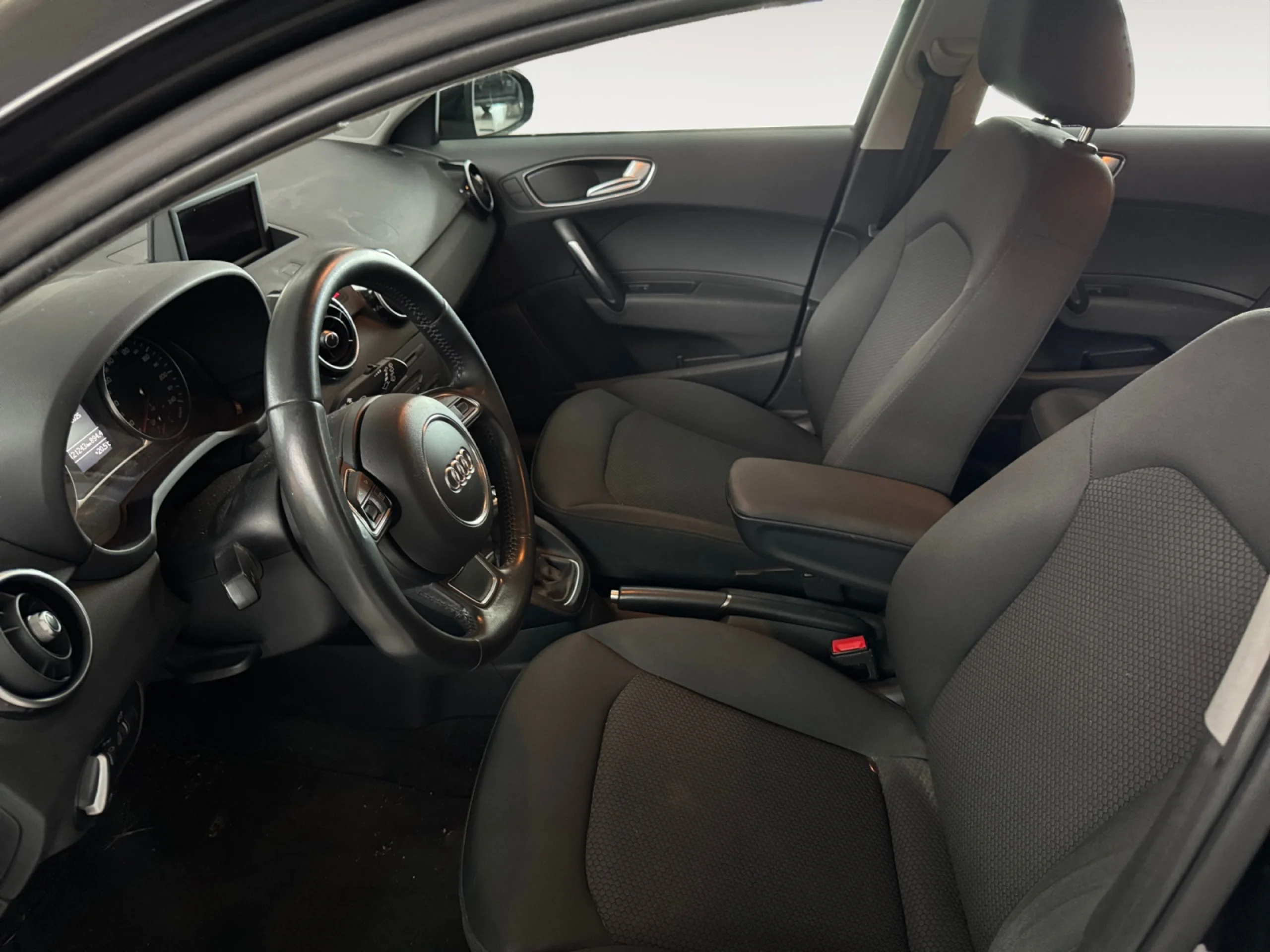 AUDI A1 SPORTBACK 1.2 TFSI 86CV ATTRACTED - Foto 9