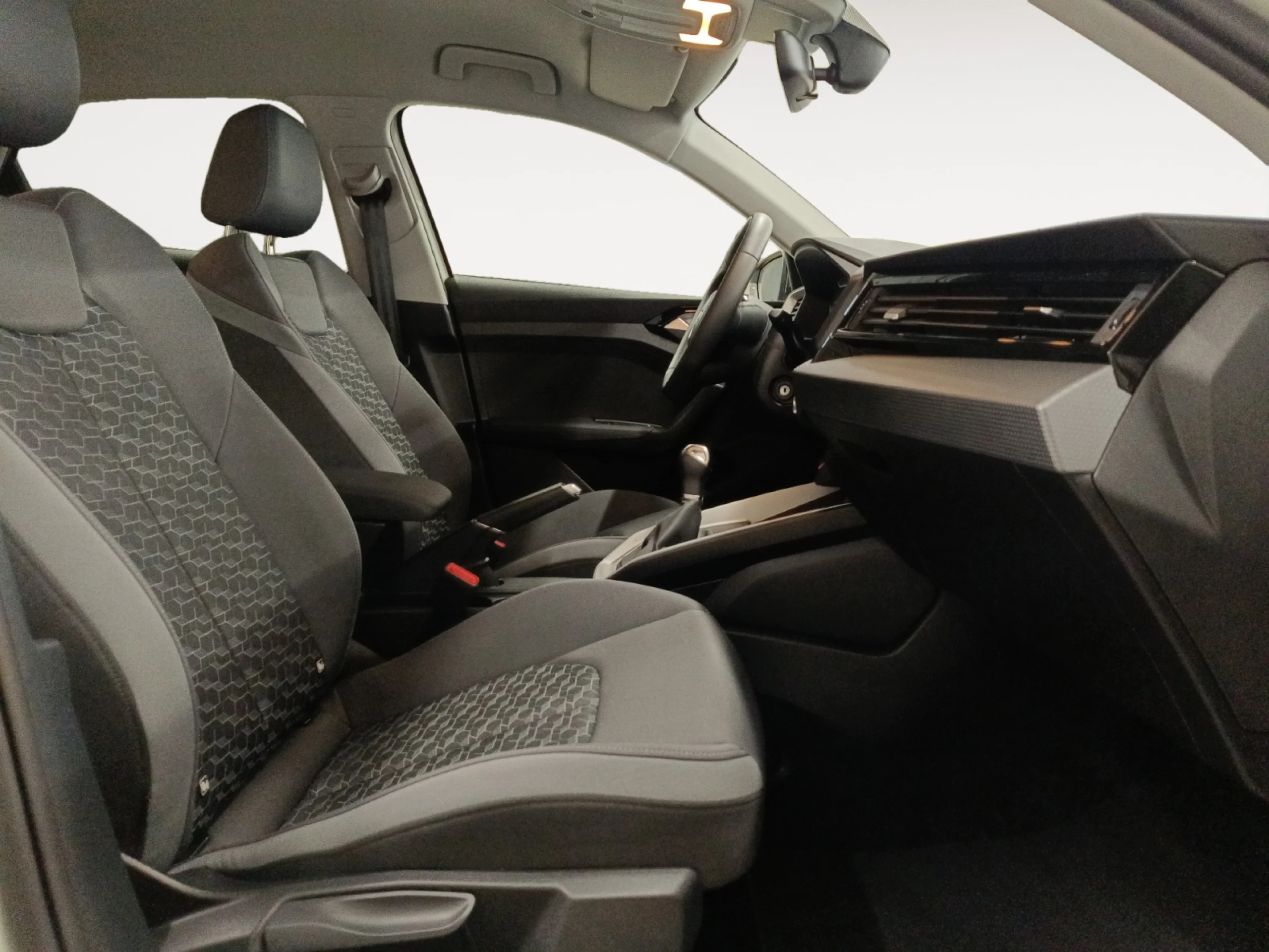 AUDI A1 SPORTBACK ADRENALIN BLACK ED 30TFSI 85KW - Foto 5