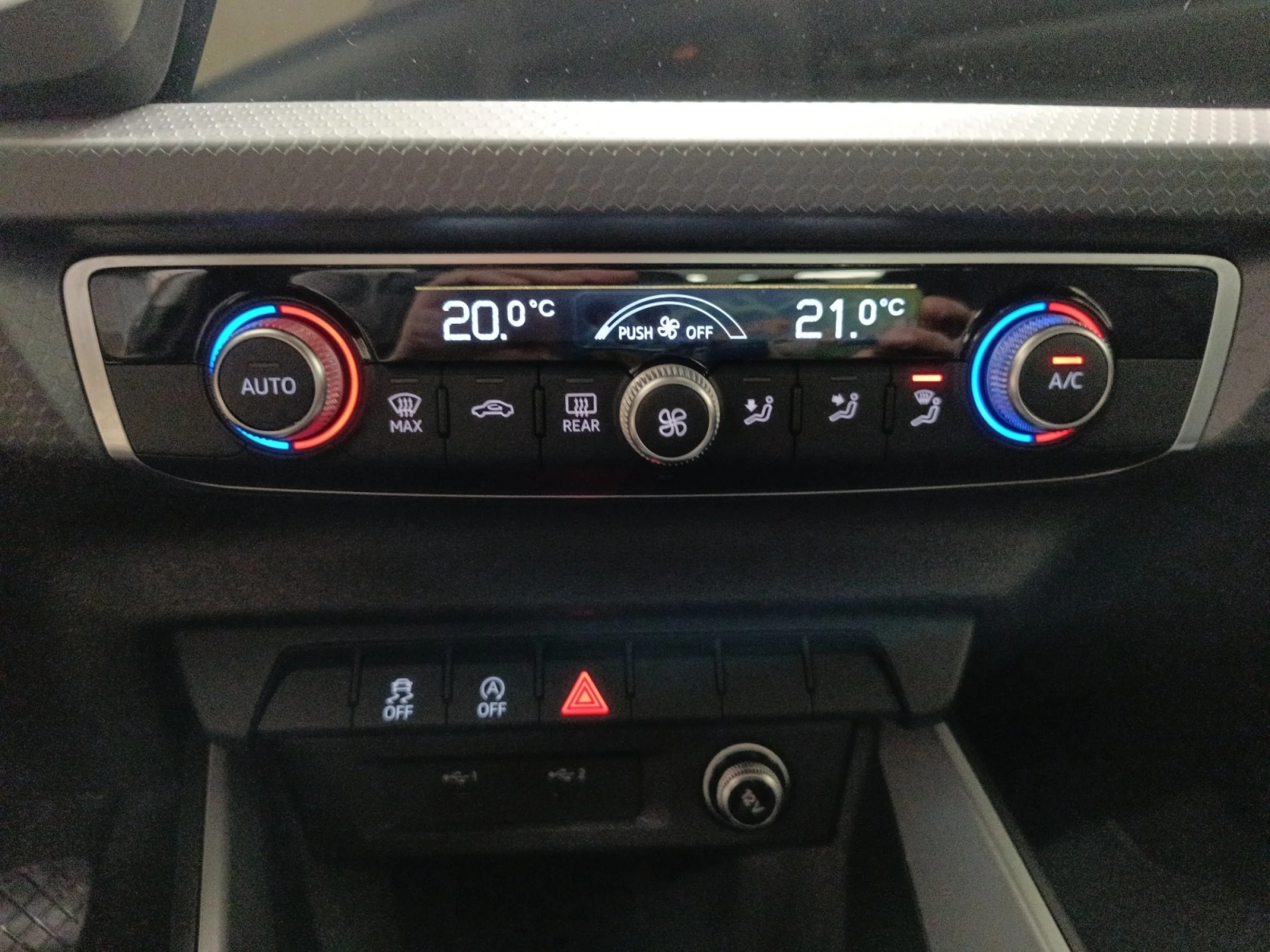 AUDI A1 SPORTBACK ADRENALIN BLACK ED 30TFSI 85KW - Foto 18