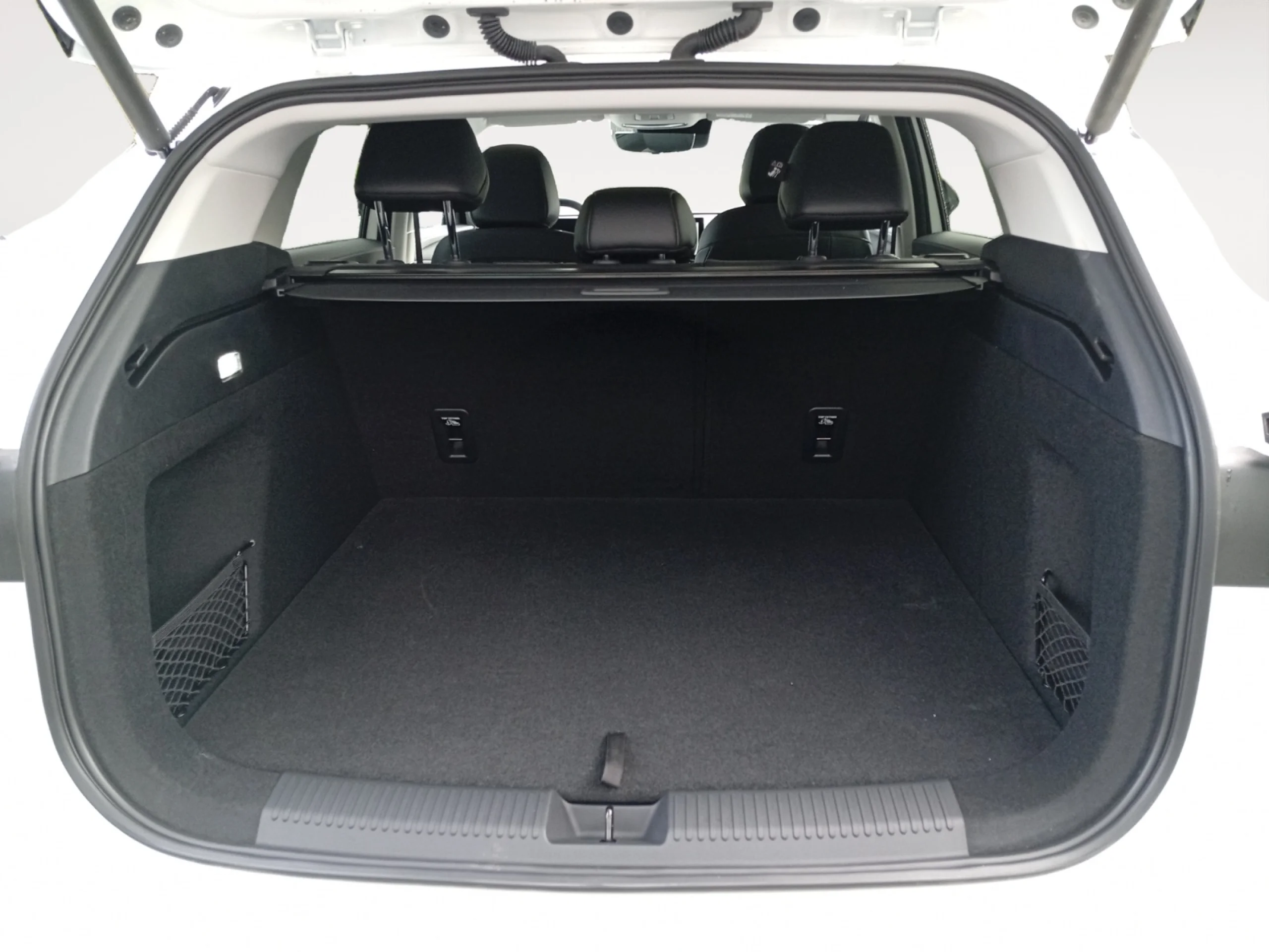 MG HS MG HS HEV 1.5T HEV 2KWH AT 2WD LUX LHD HEATING PACK DARK L WHITE WSD - Foto 8