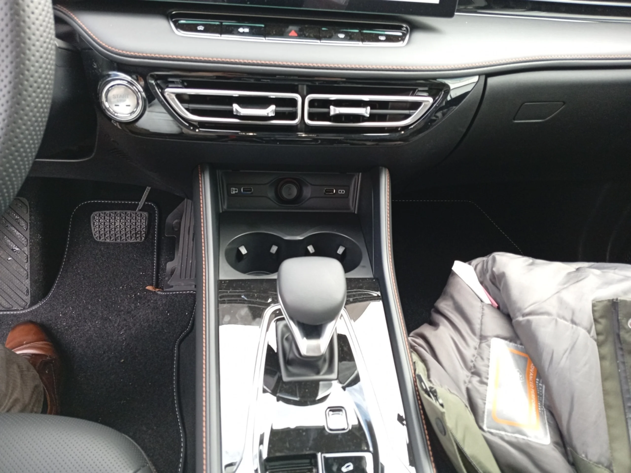 MG HS MG HS HEV 1.5T HEV 2KWH AT 2WD LUX LHD HEATING PACK DARK L WHITE WSD - Foto 11