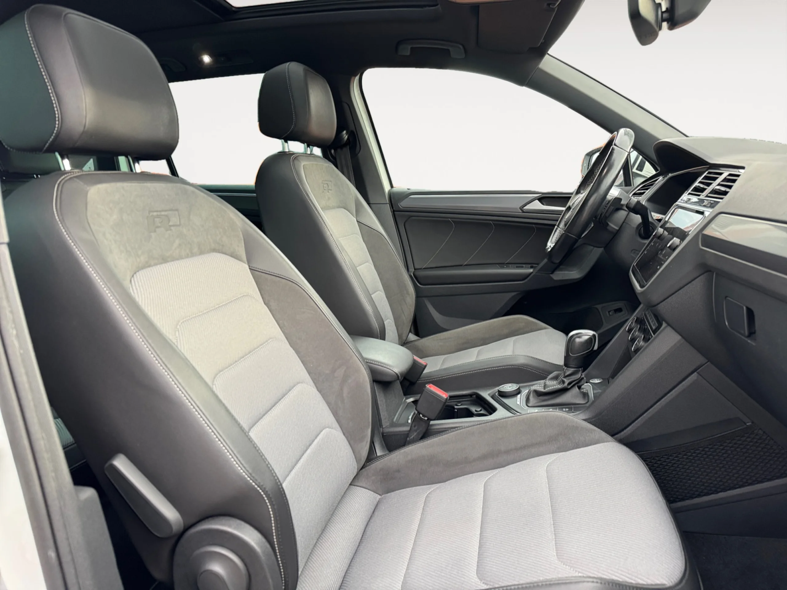 VOLKSWAGEN TIGUAN SPORT 2.0 TDI 140KW (190CV) 4MOTION DSG - Foto 5