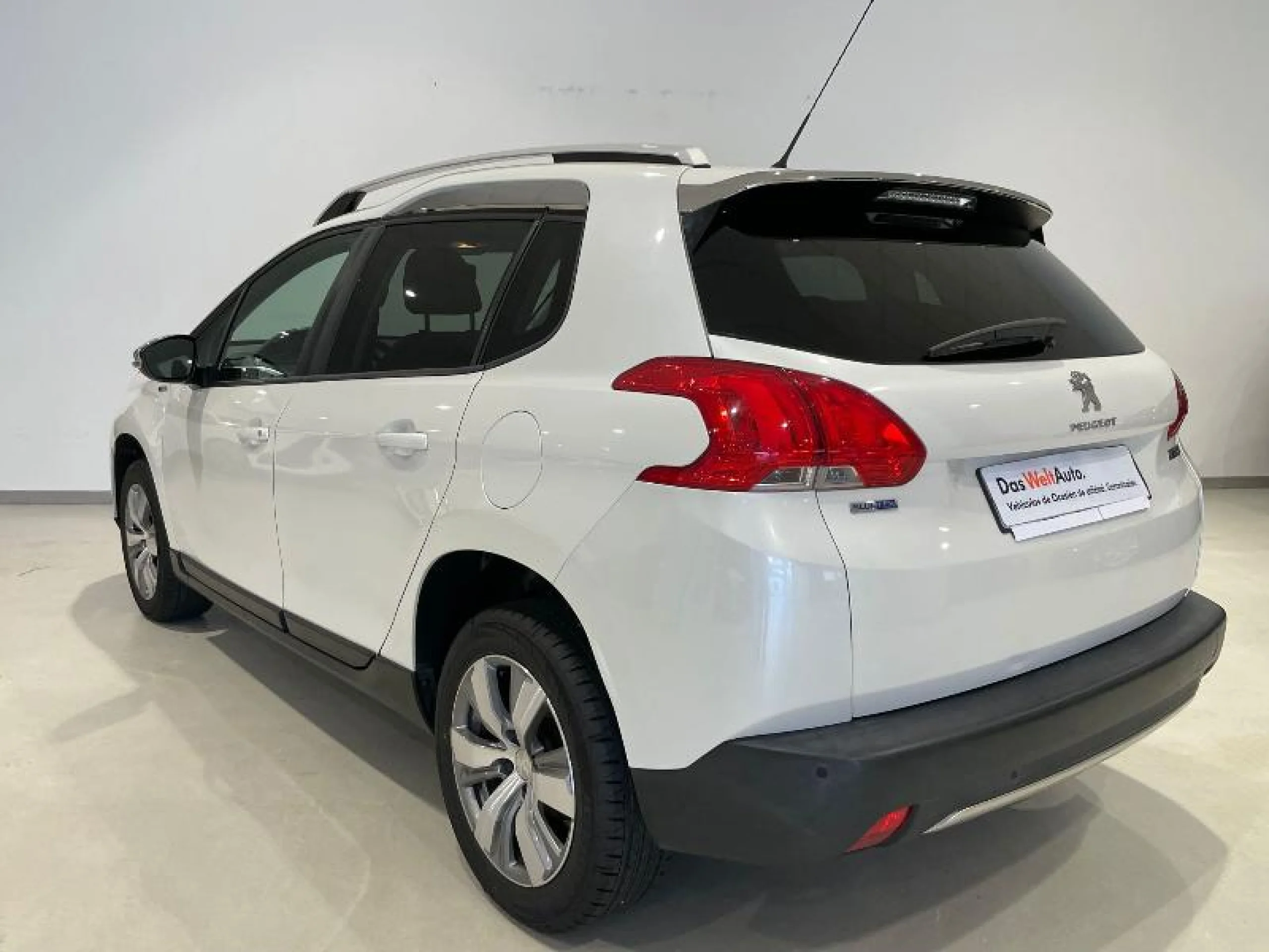 PEUGEOT 2008 ALLURE 1.6 BLUEHDI 73KW (100CV) - Foto 2