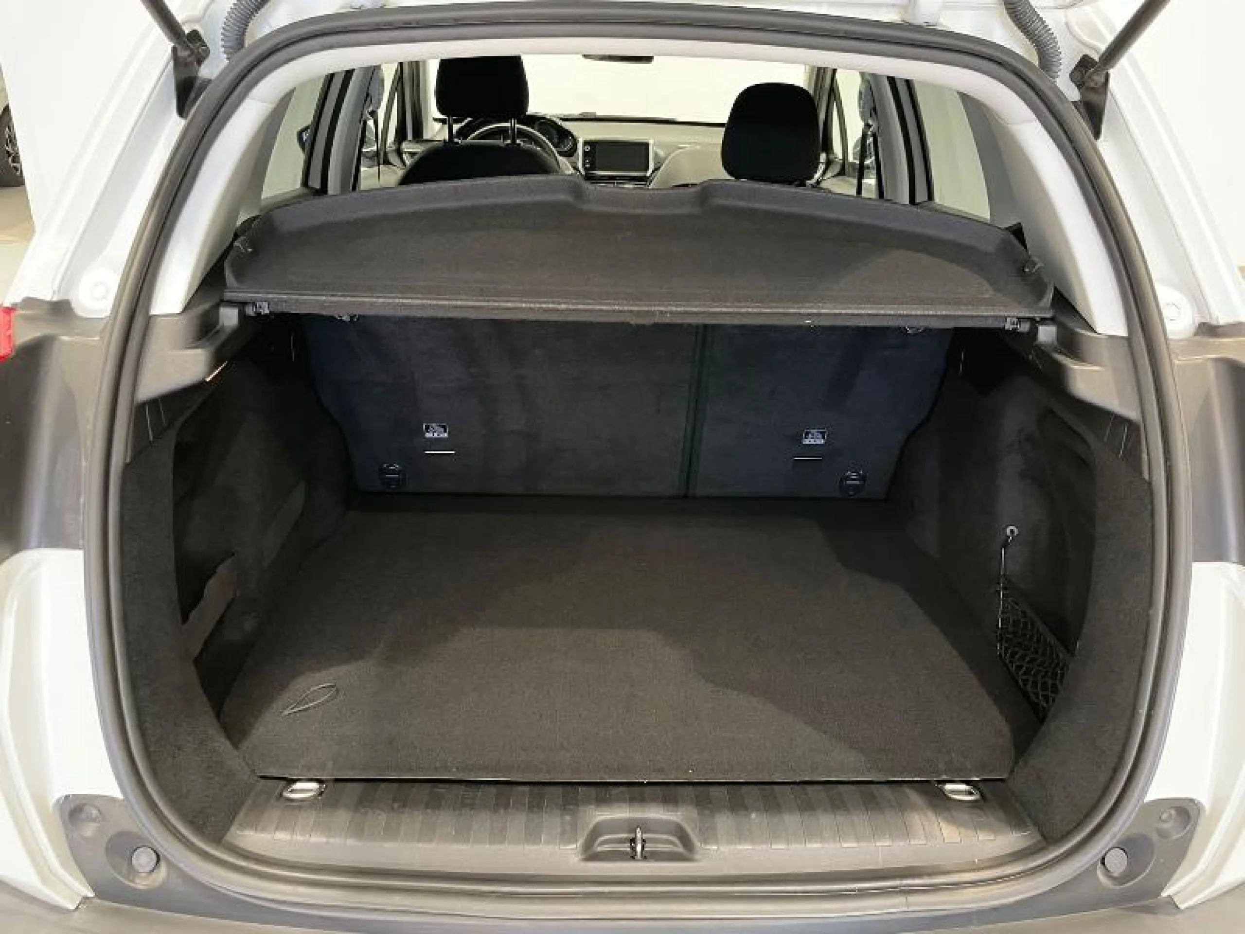 PEUGEOT 2008 ALLURE 1.6 BLUEHDI 73KW (100CV) - Foto 10