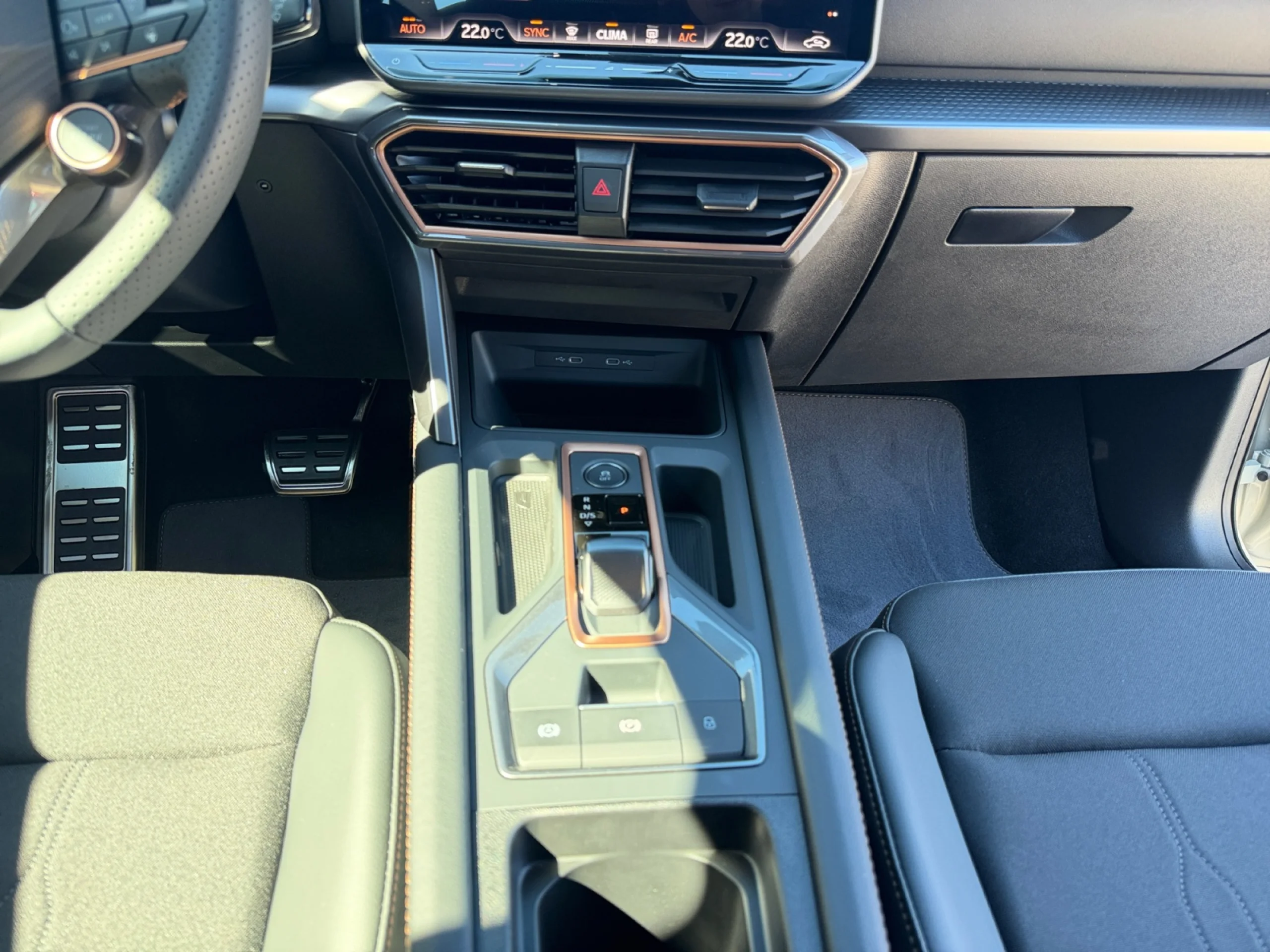 CUPRA LEON 1.5 ETSI 110KW (150CV) DSG - Foto 10