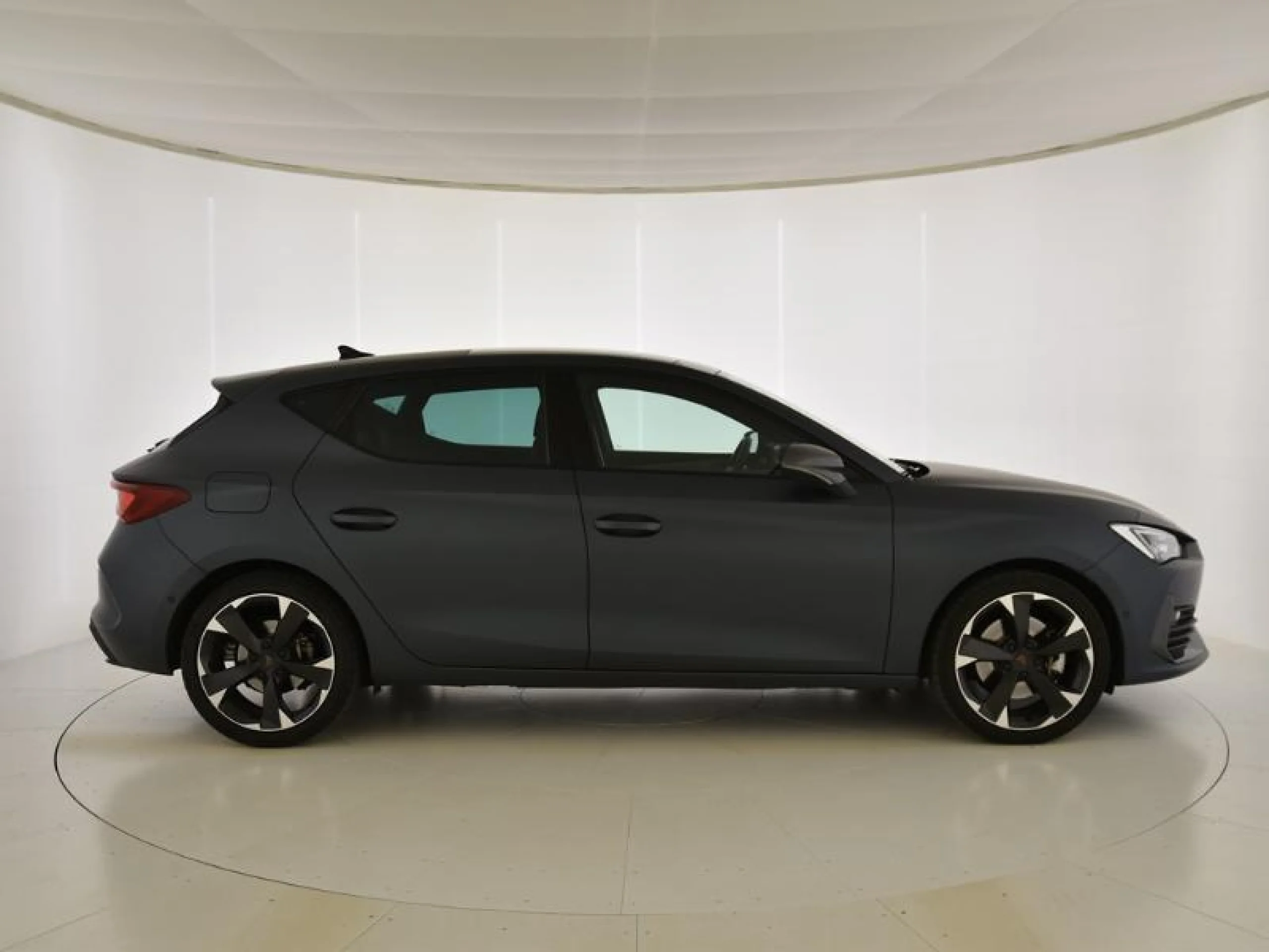 CUPRA LEON 2.0 TSI 140KW (190CV) DSG - Foto 3