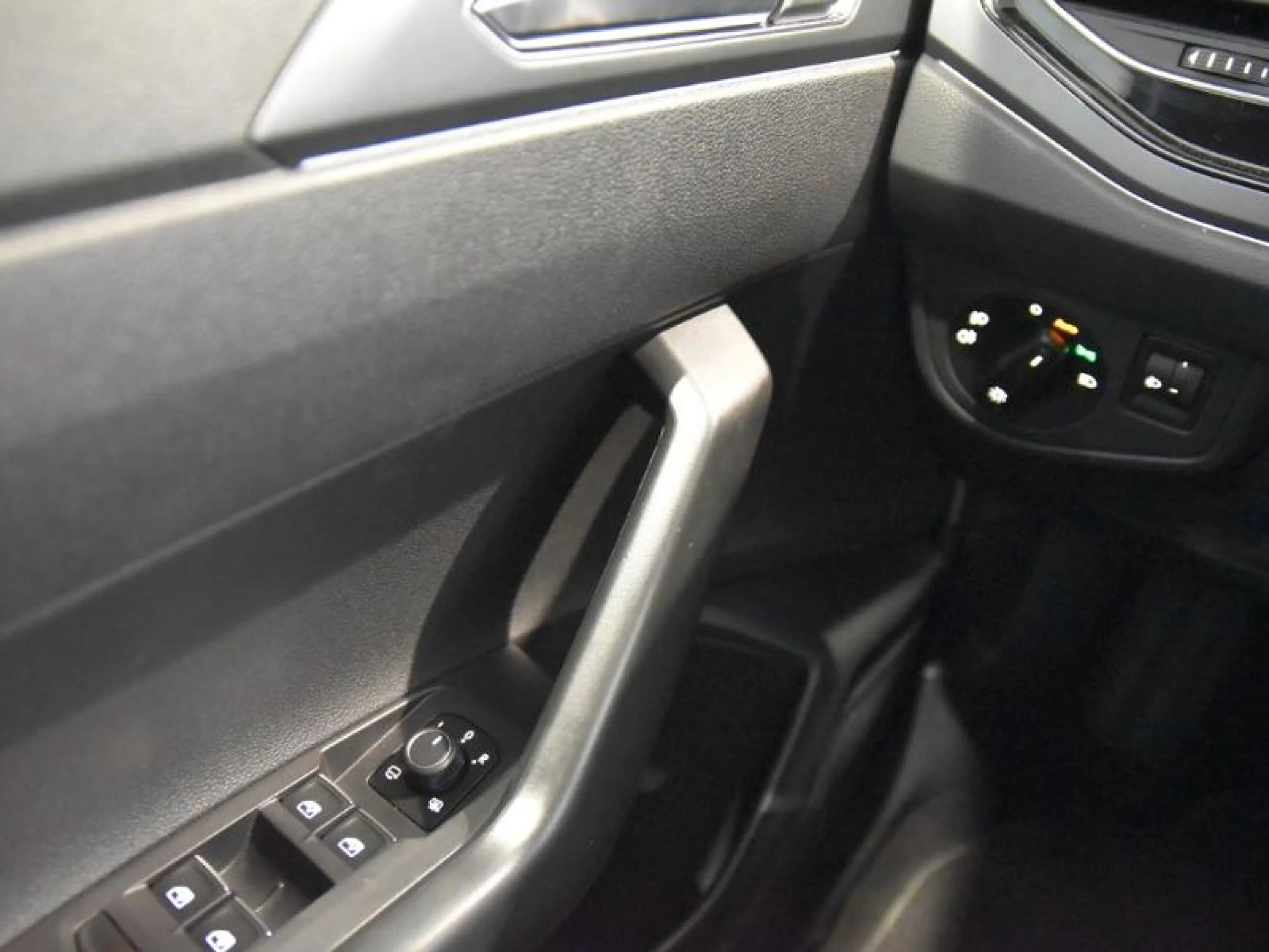 VOLKSWAGEN POLO R LINE 1.0 TSI 85KW (115CV) DSG - Foto 17