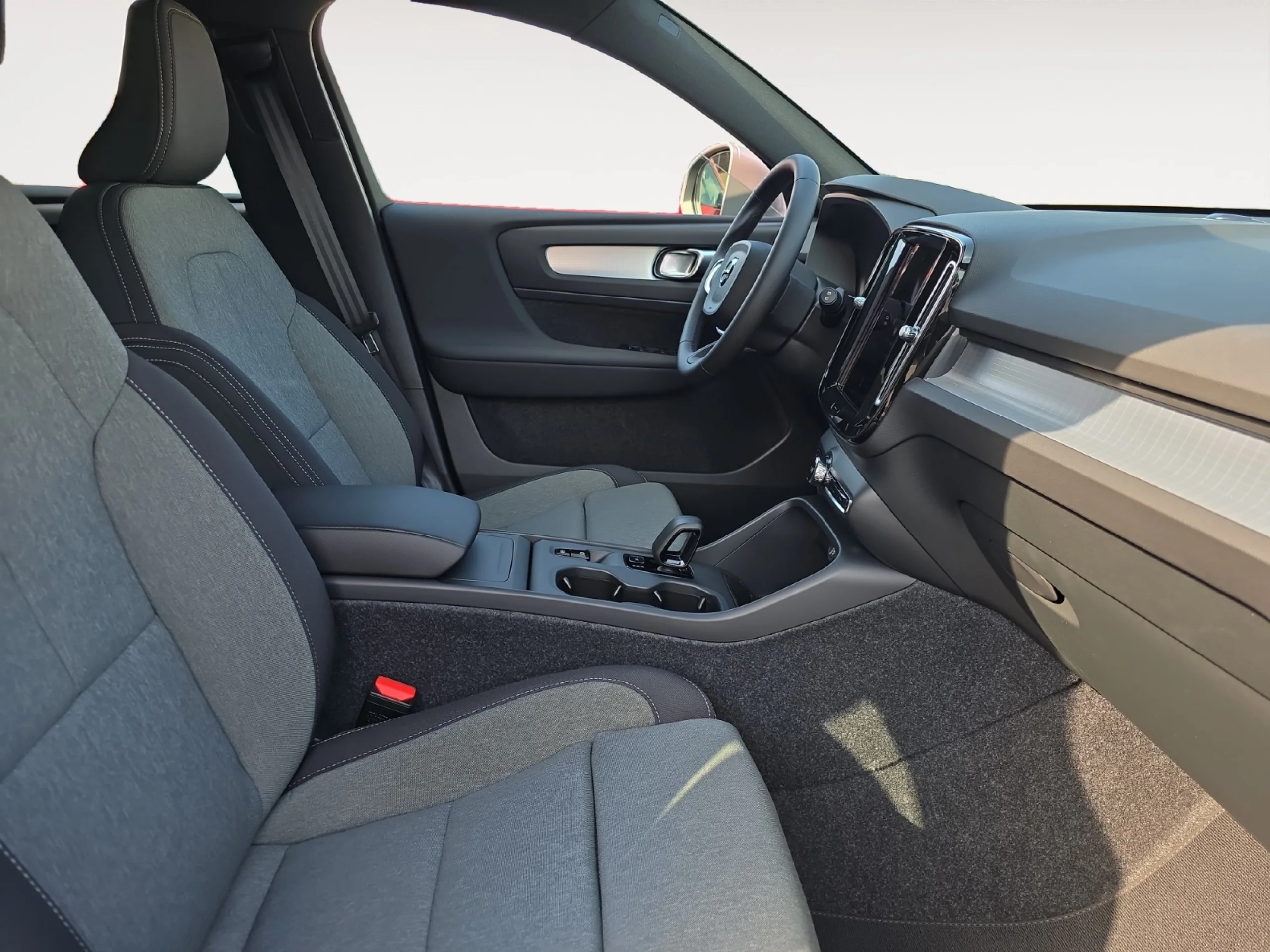 VOLVO XC40 2.0 B3 G CORE AUTO - Foto 5
