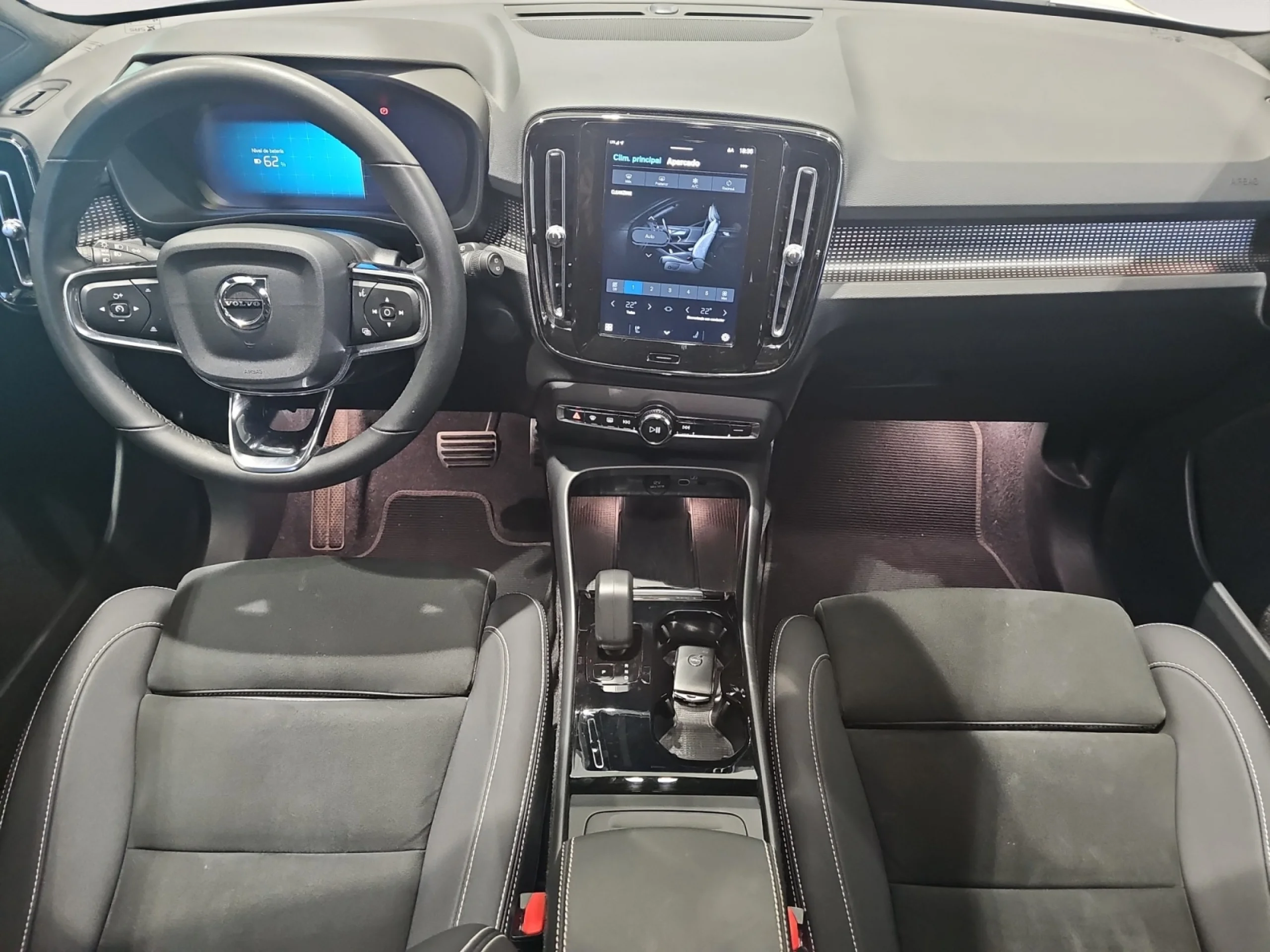 VOLVO XC40 RECHARGE ELÉCTRICO PLUS AUTO - Foto 4