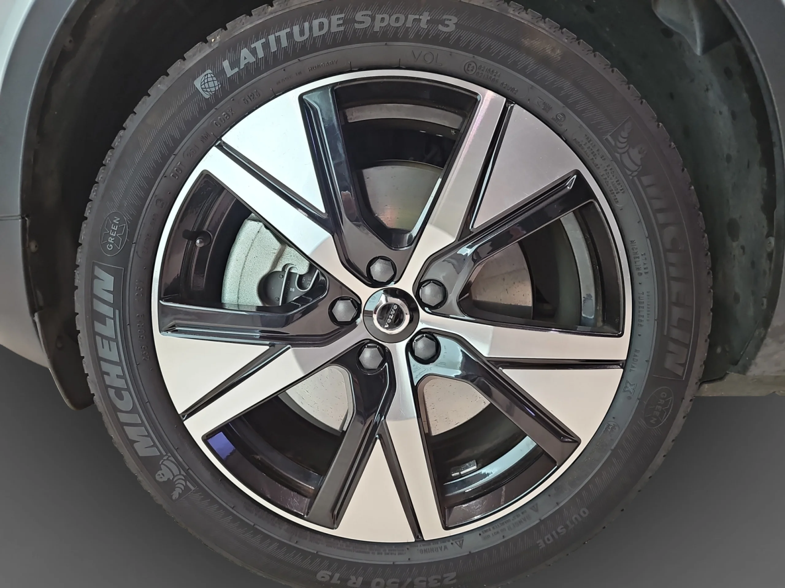 VOLVO XC40 RECHARGE ELÉCTRICO PLUS AUTO - Foto 9