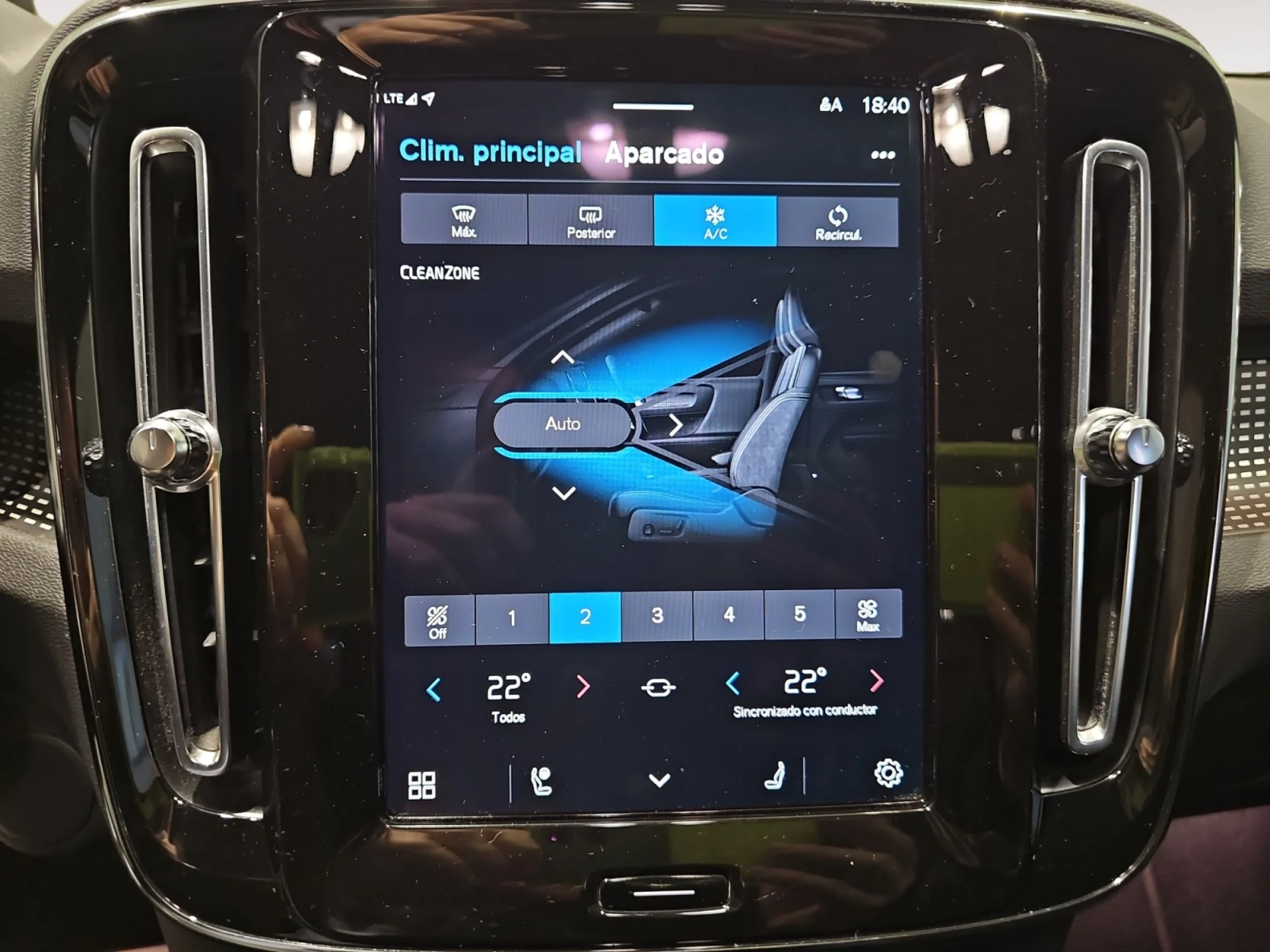 VOLVO XC40 RECHARGE ELÉCTRICO PLUS AUTO - Foto 14