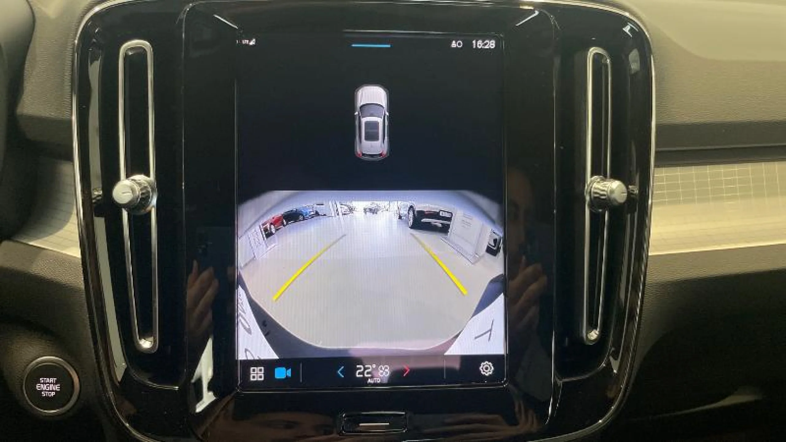 VOLVO XC40 2.0 B3 G CORE AUTO - Foto 18
