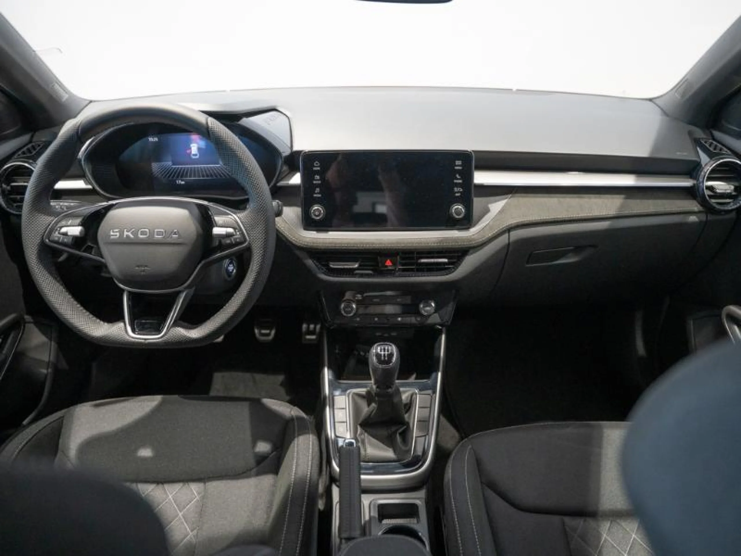 SKODA FABIA 1.0 TSI 70KW (95CV) DESIGN - Foto 4