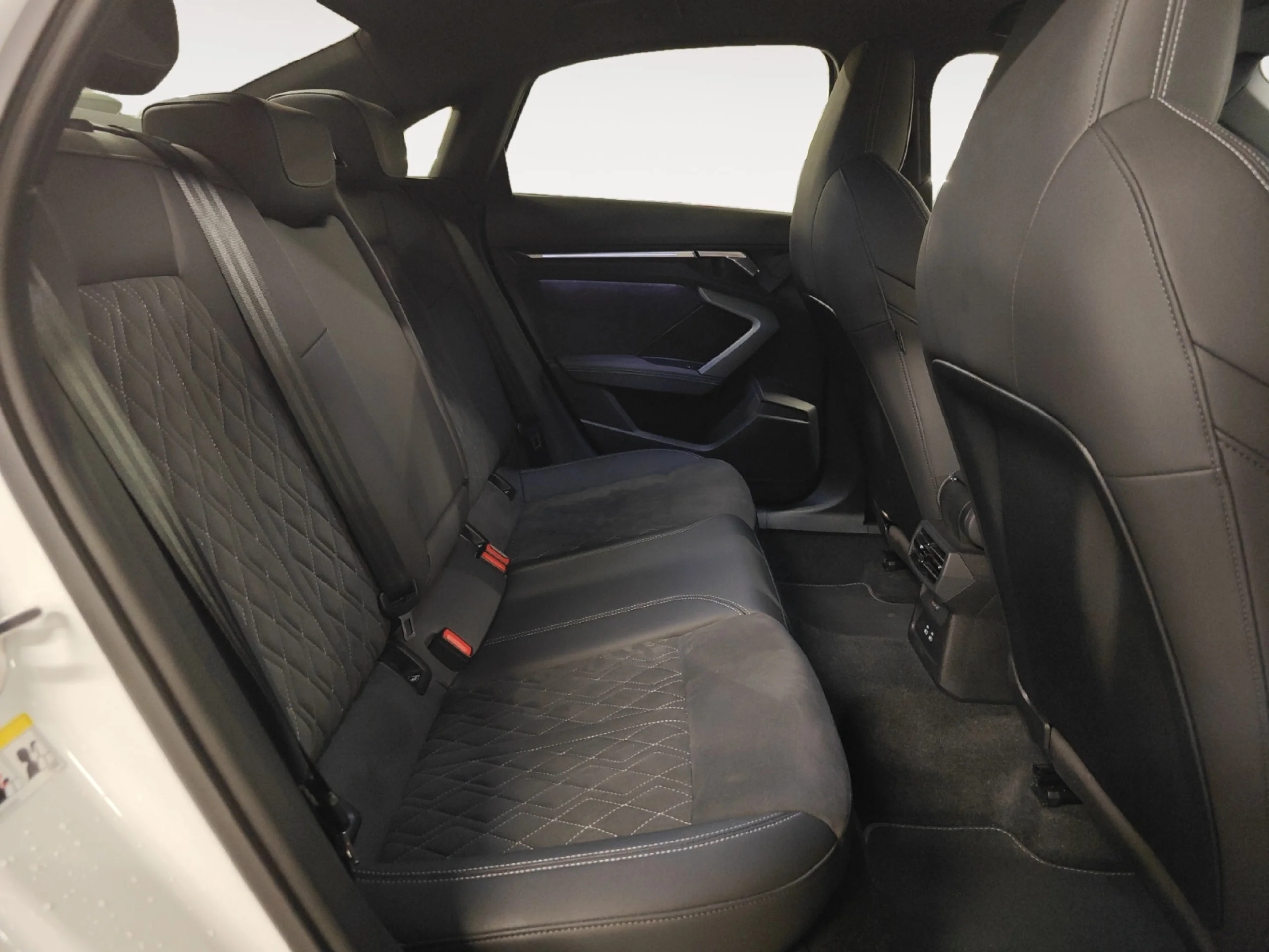 AUDI A3 SEDAN BLACK LINE 35 TDI 110KW S TRONIC - Foto 6
