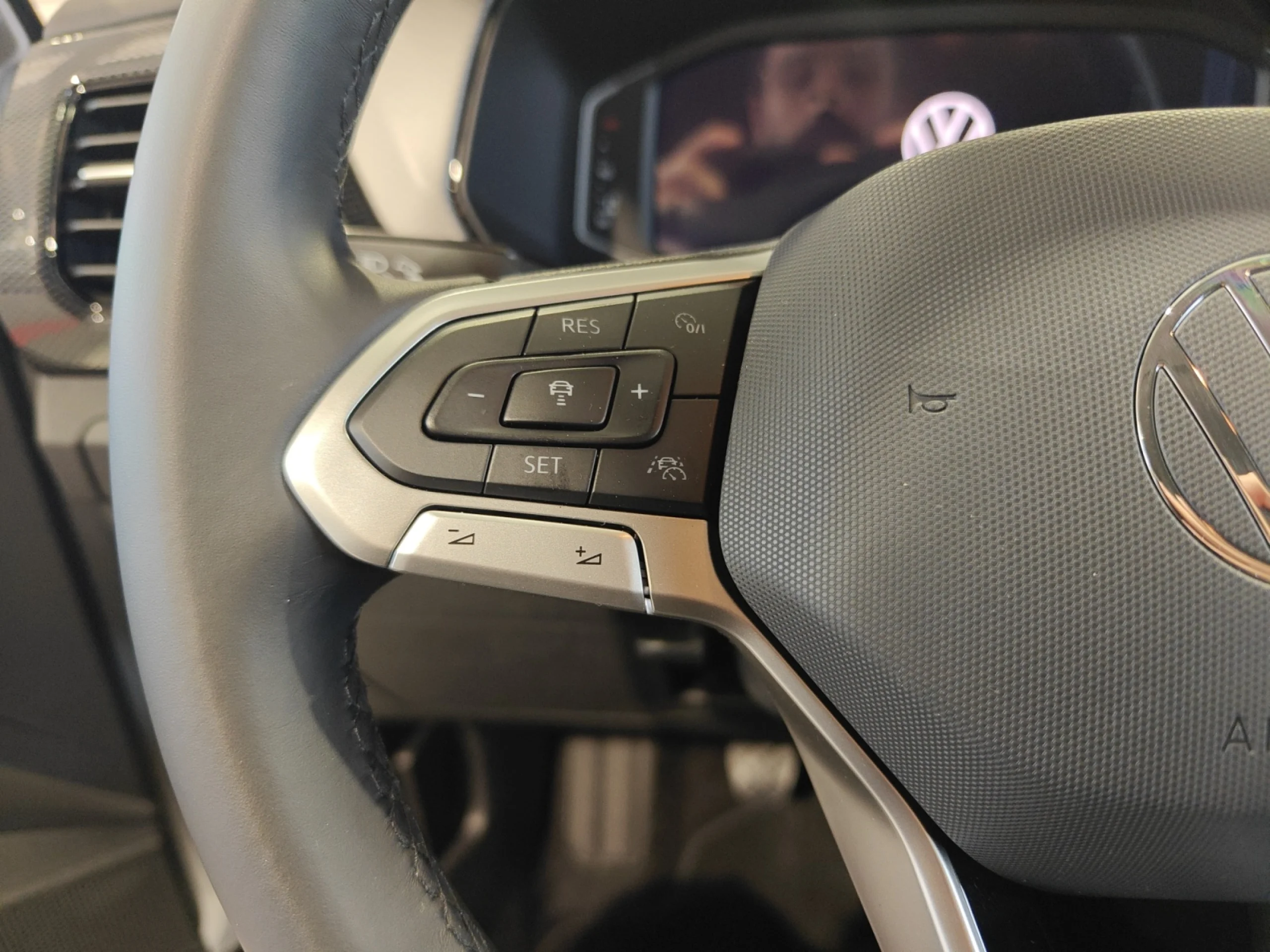 VOLKSWAGEN T CROSS ··MÁS·· 1.0 TSI 85KW (116CV) - Foto 11