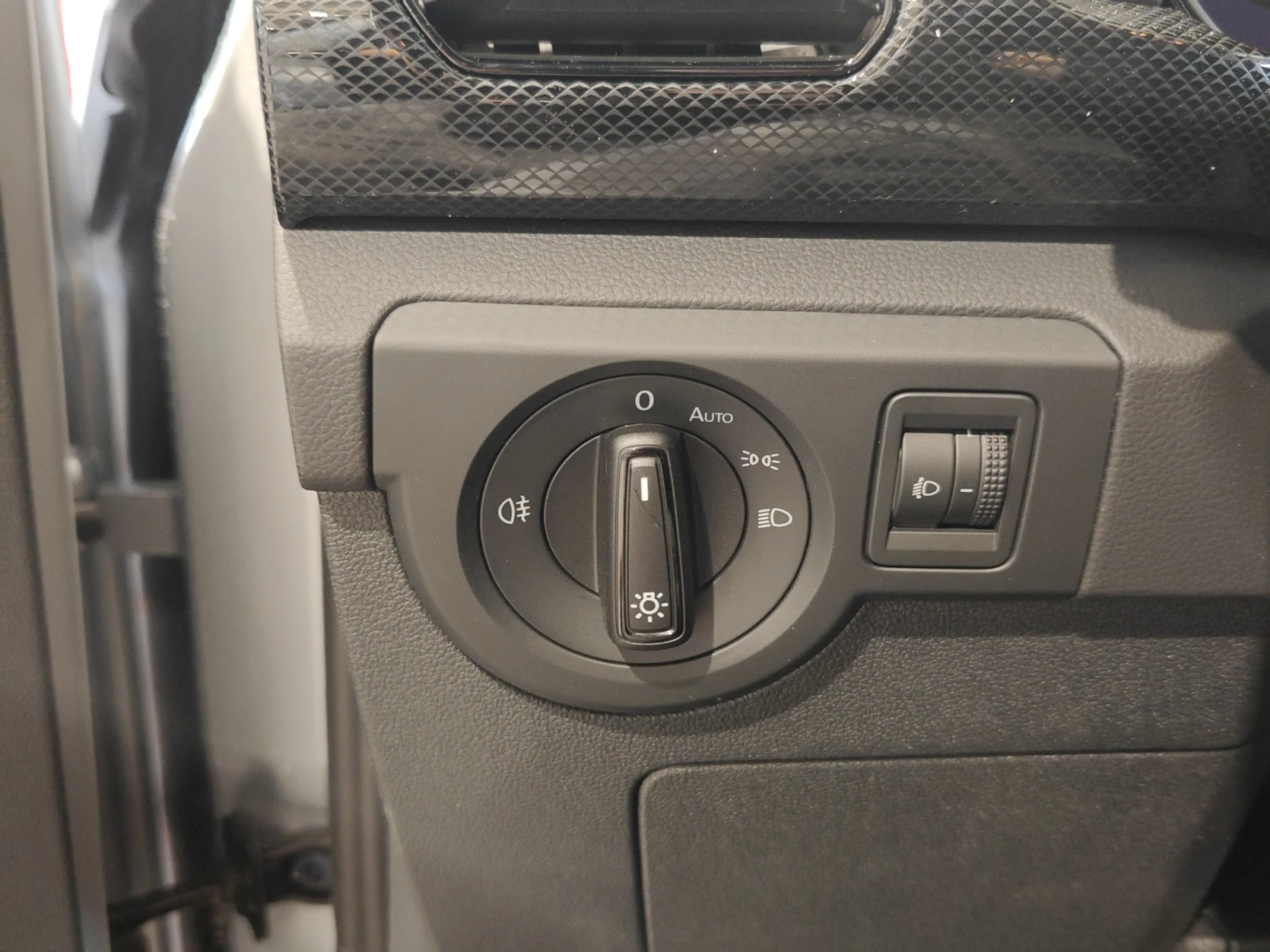 VOLKSWAGEN T CROSS ··MÁS·· 1.0 TSI 85KW (116CV) - Foto 12