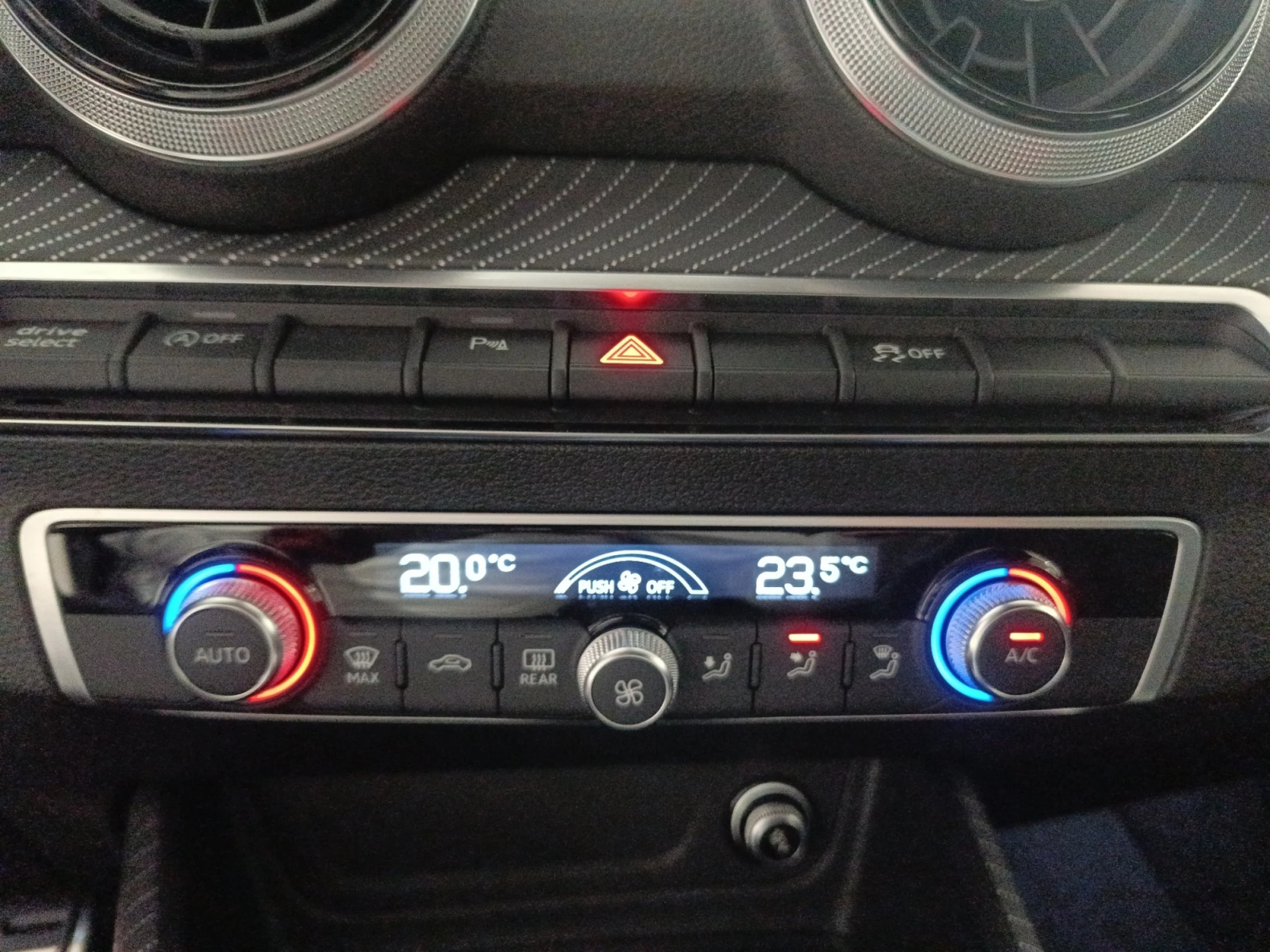 AUDI Q2 S LINE 35 TFSI 110KW (150CV) S TRONIC - Foto 12