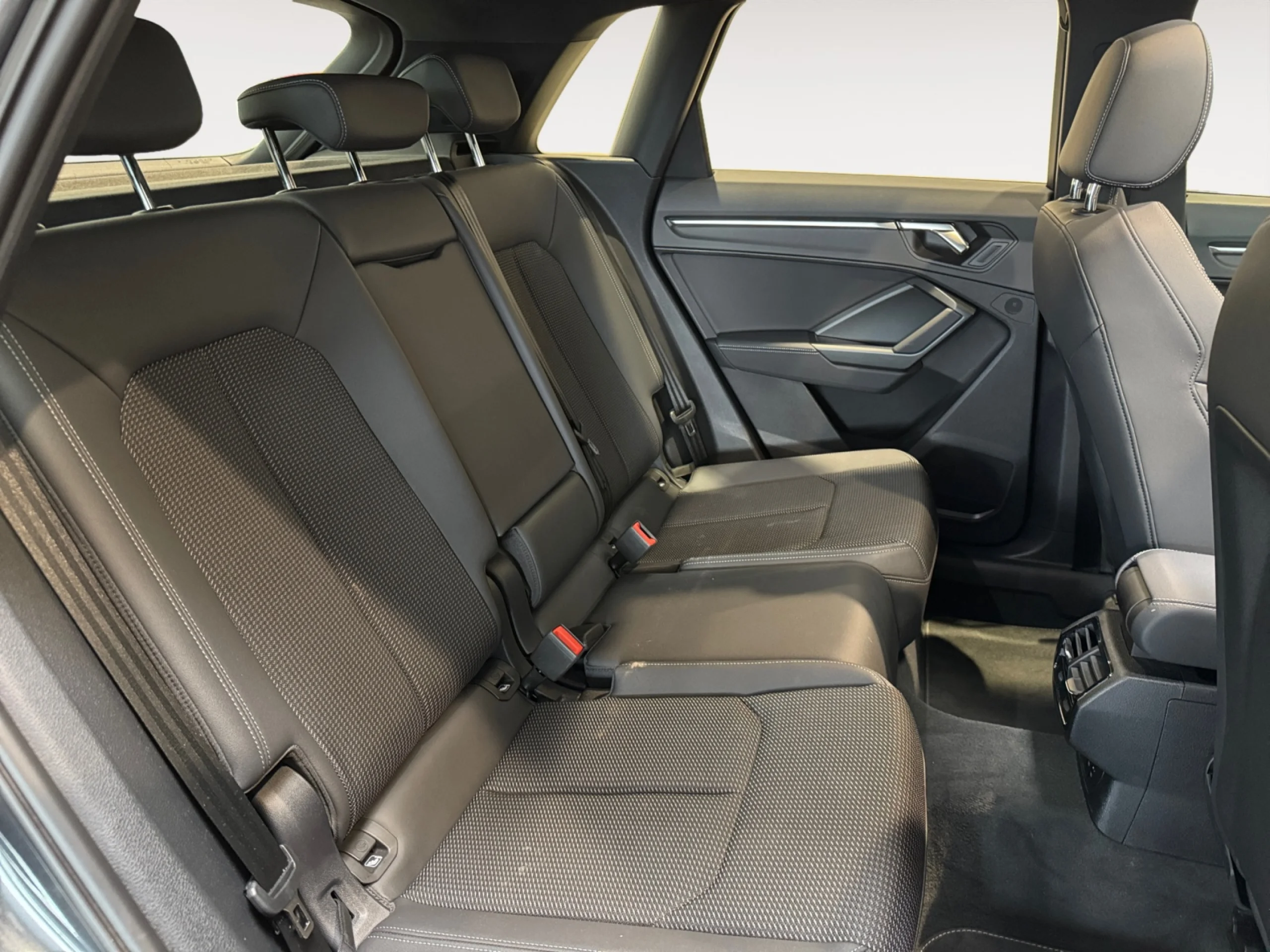 AUDI Q3 S LINE 35 TDI 110KW (150CV) S TRONIC - Foto 7