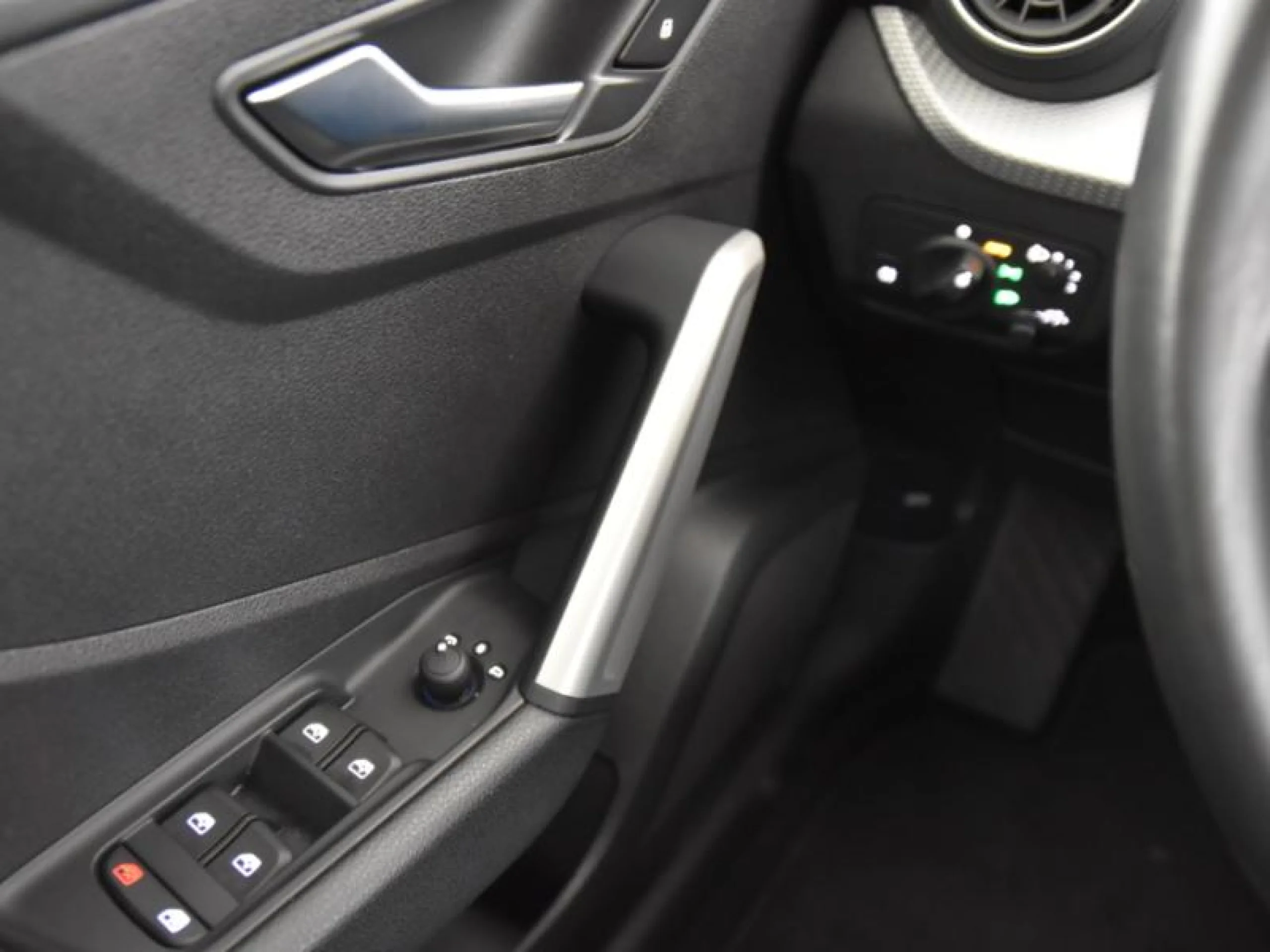 AUDI Q2 ADVANCED 30 TFSI 85KW (116CV) - Foto 19