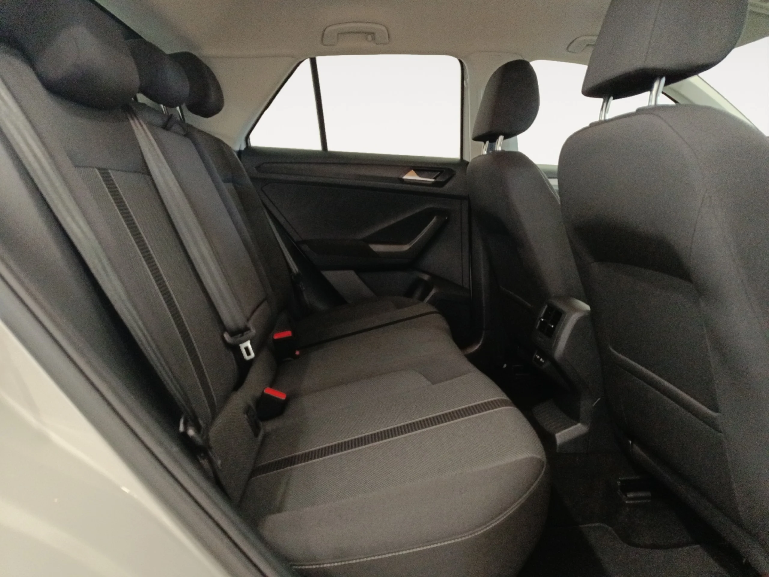 VOLKSWAGEN T ROC LIFE 1.0 TSI 81KW (110CV) - Foto 6