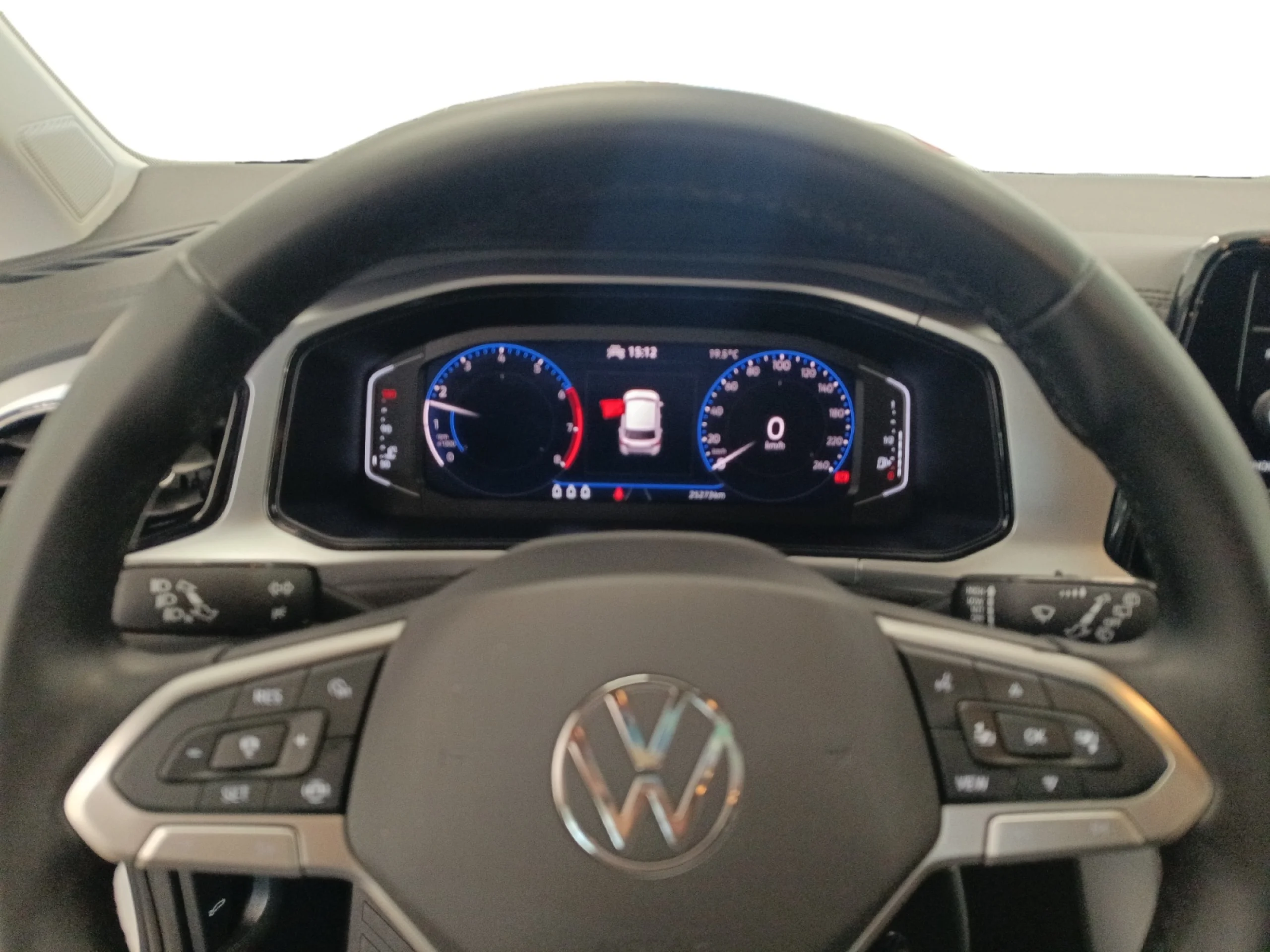 VOLKSWAGEN T ROC LIFE 1.0 TSI 81KW (110CV) - Foto 9