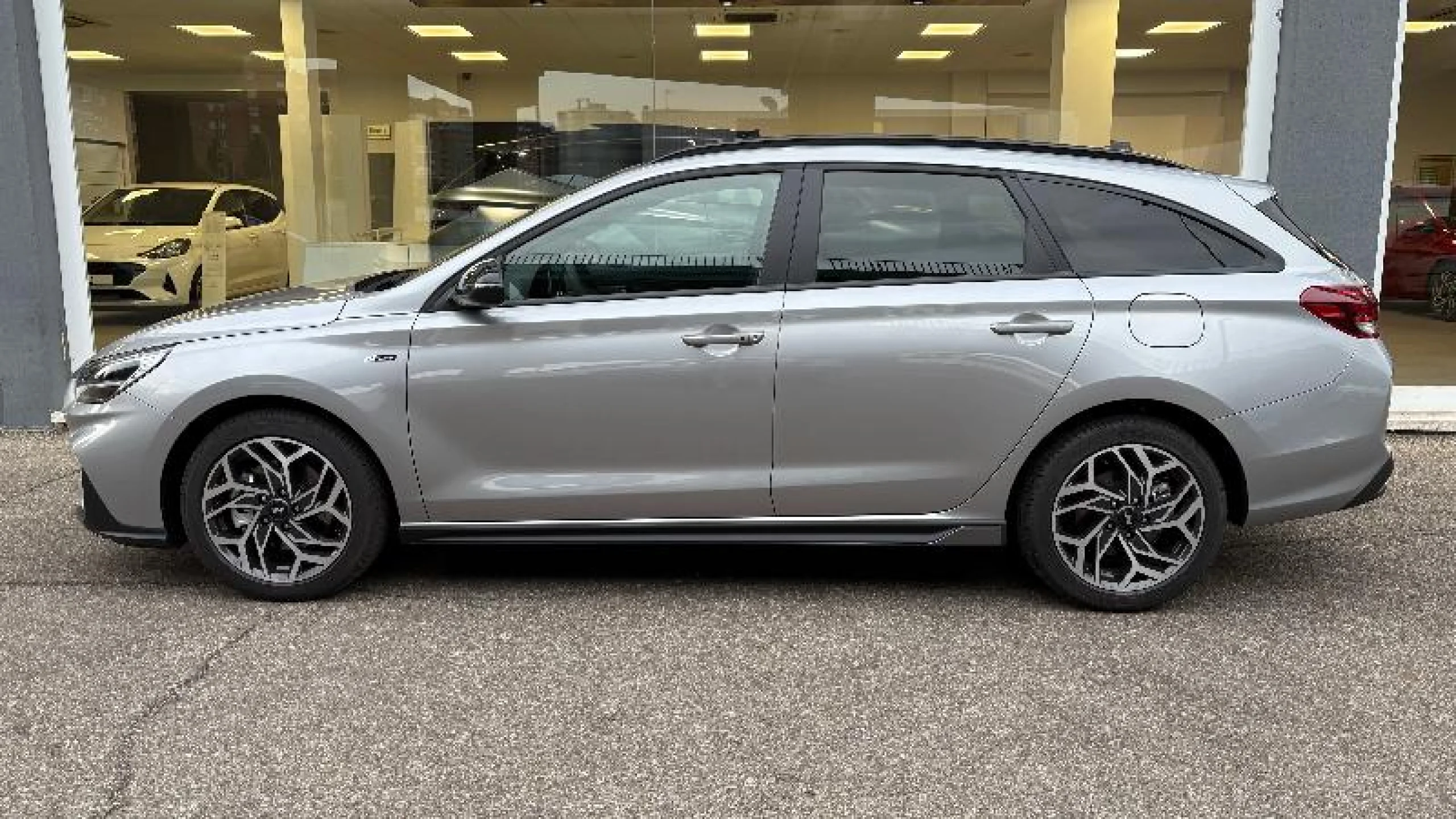 HYUNDAI I30 1.0 TGDI N LINE SE - Foto 8