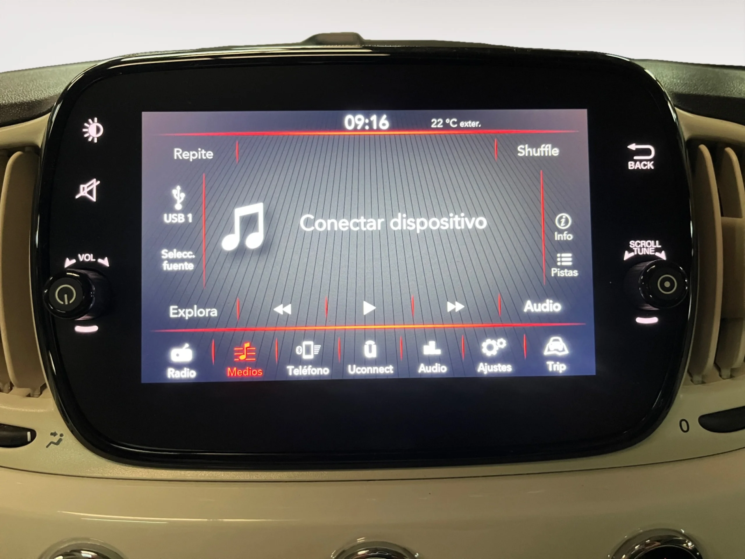 FIAT 500 DOLCEVITA 1.0 HYBRID 51KW (70 CV) - Foto 11