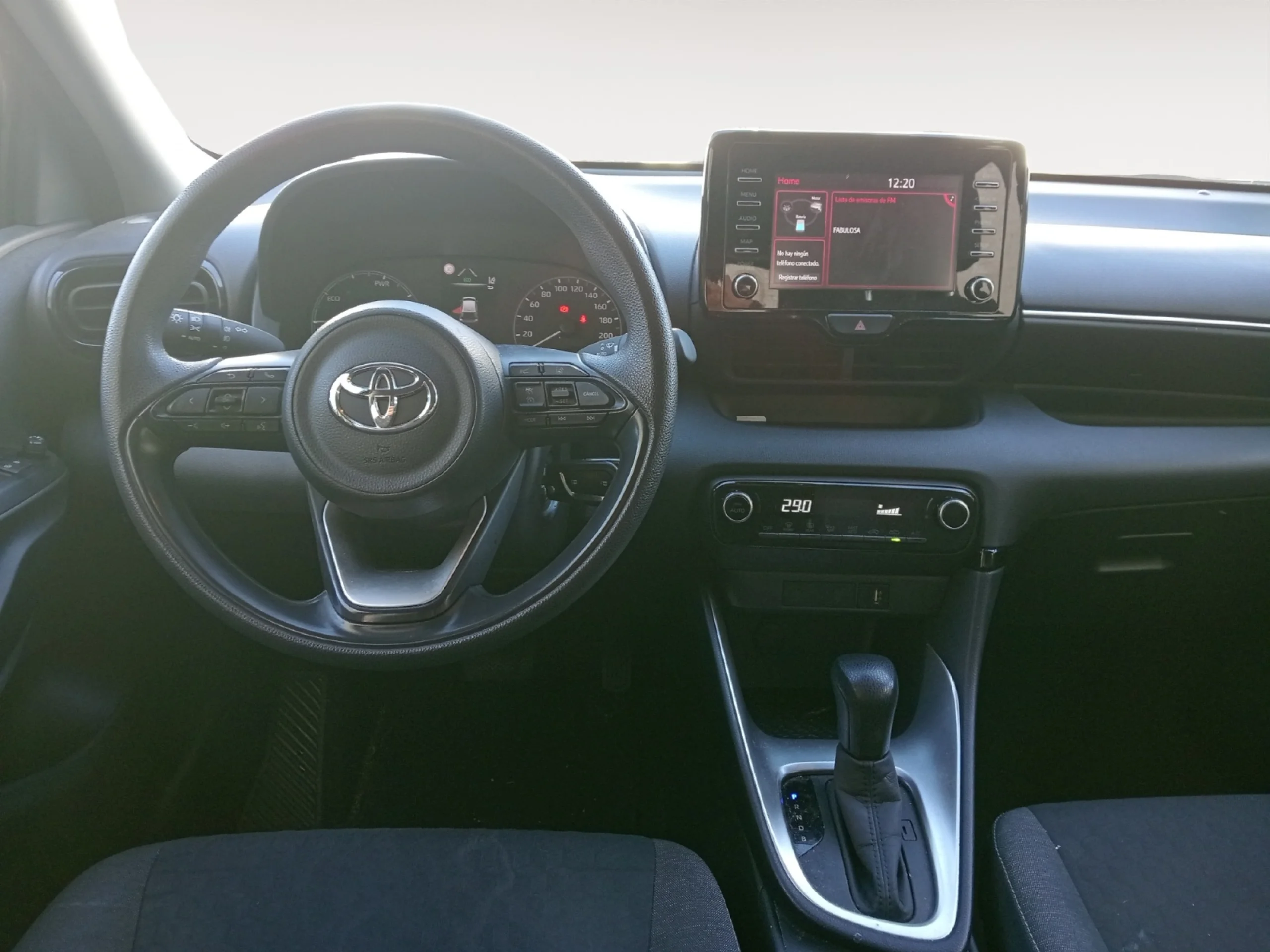 TOYOTA Yaris 1.5 120H BUSINESS PLUS - Foto 4